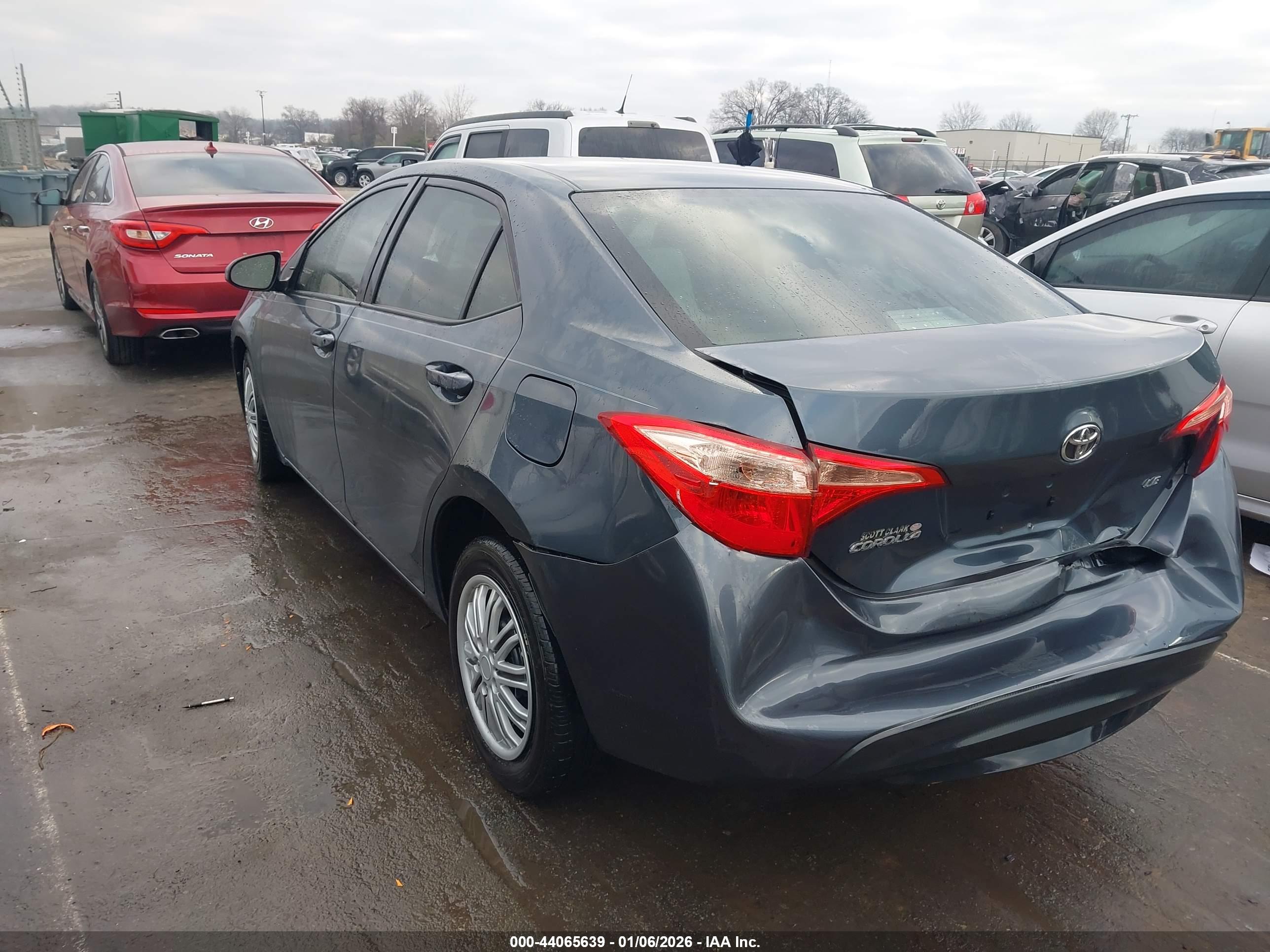 TOYOTA COROLLA image 3