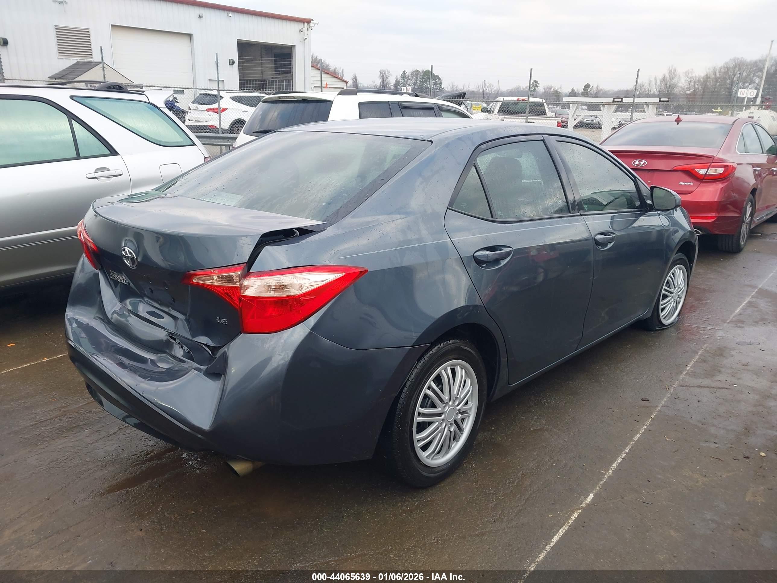 TOYOTA COROLLA image 4
