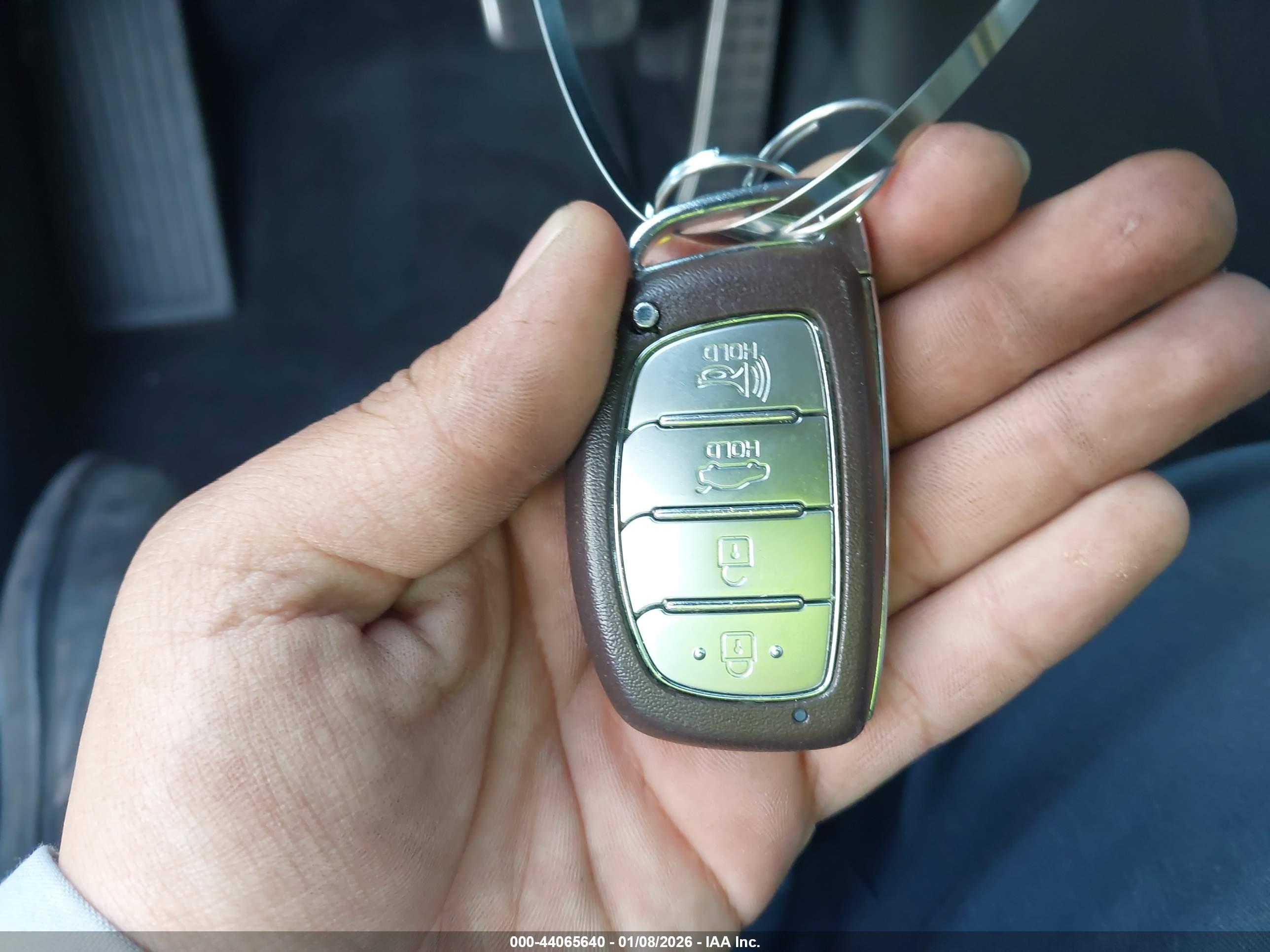 HYUNDAI SONATA image 11