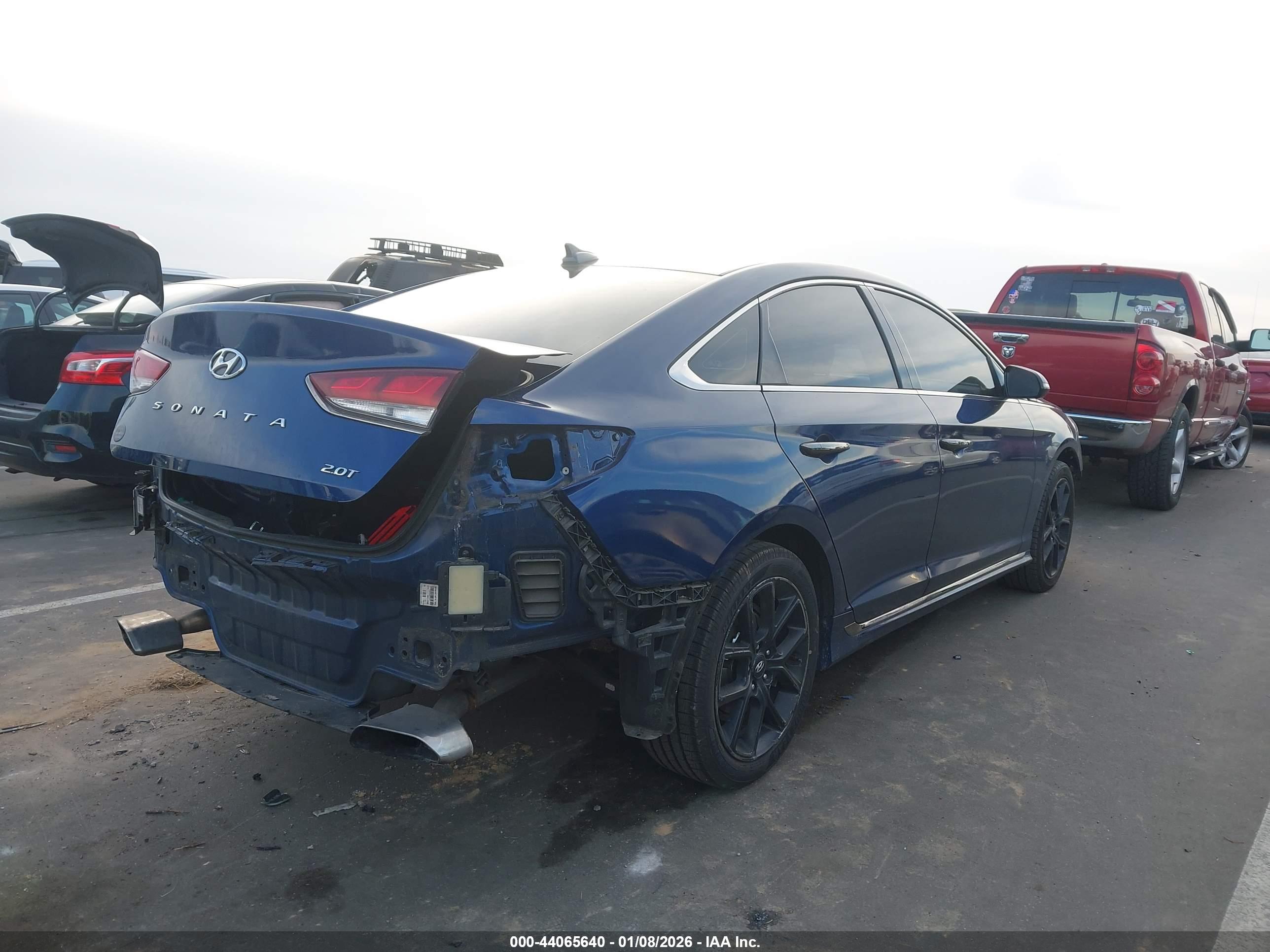HYUNDAI SONATA image 4