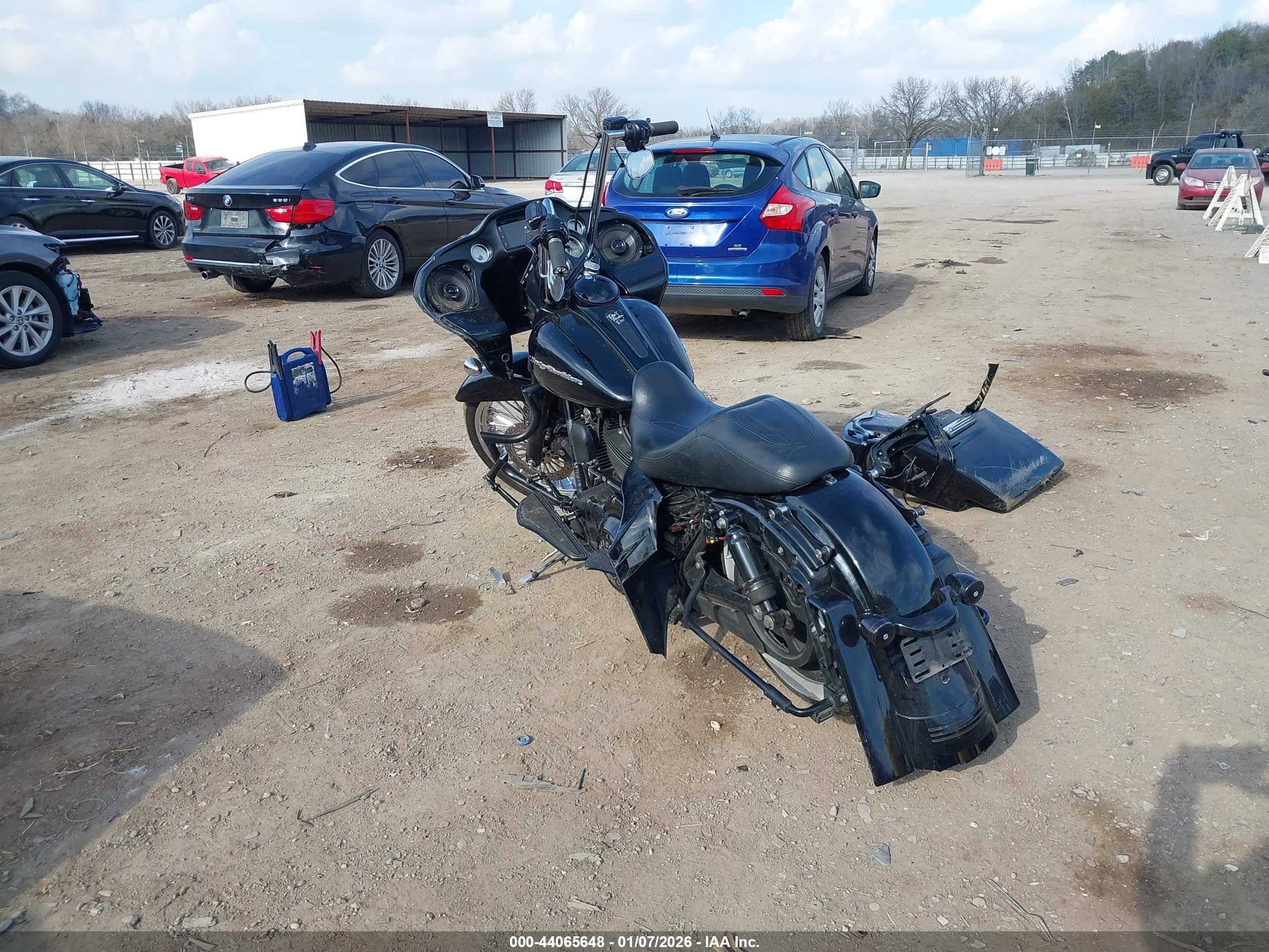 HARLEY-DAVIDSON FLTRX image 3