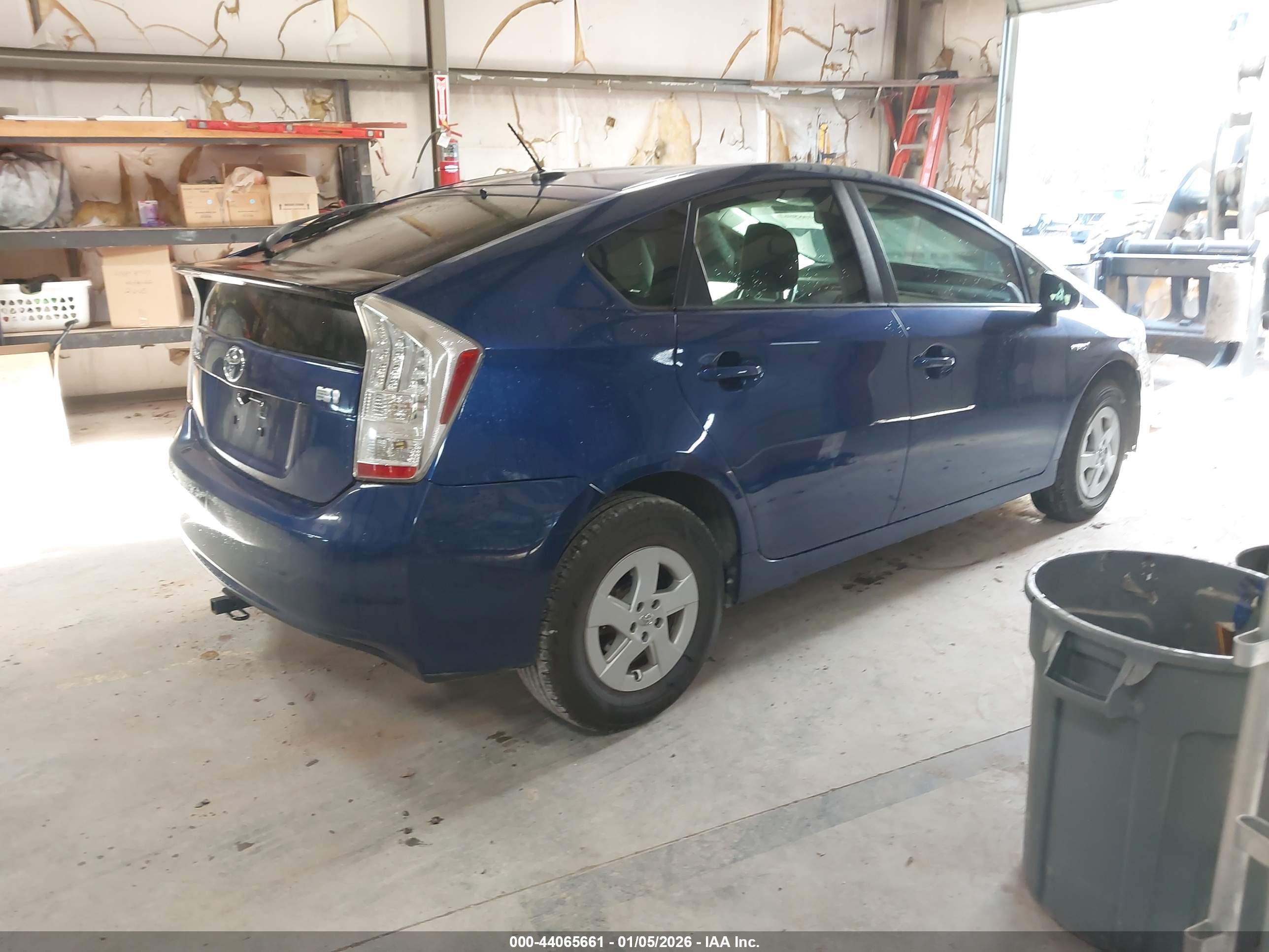 TOYOTA PRIUS image 4