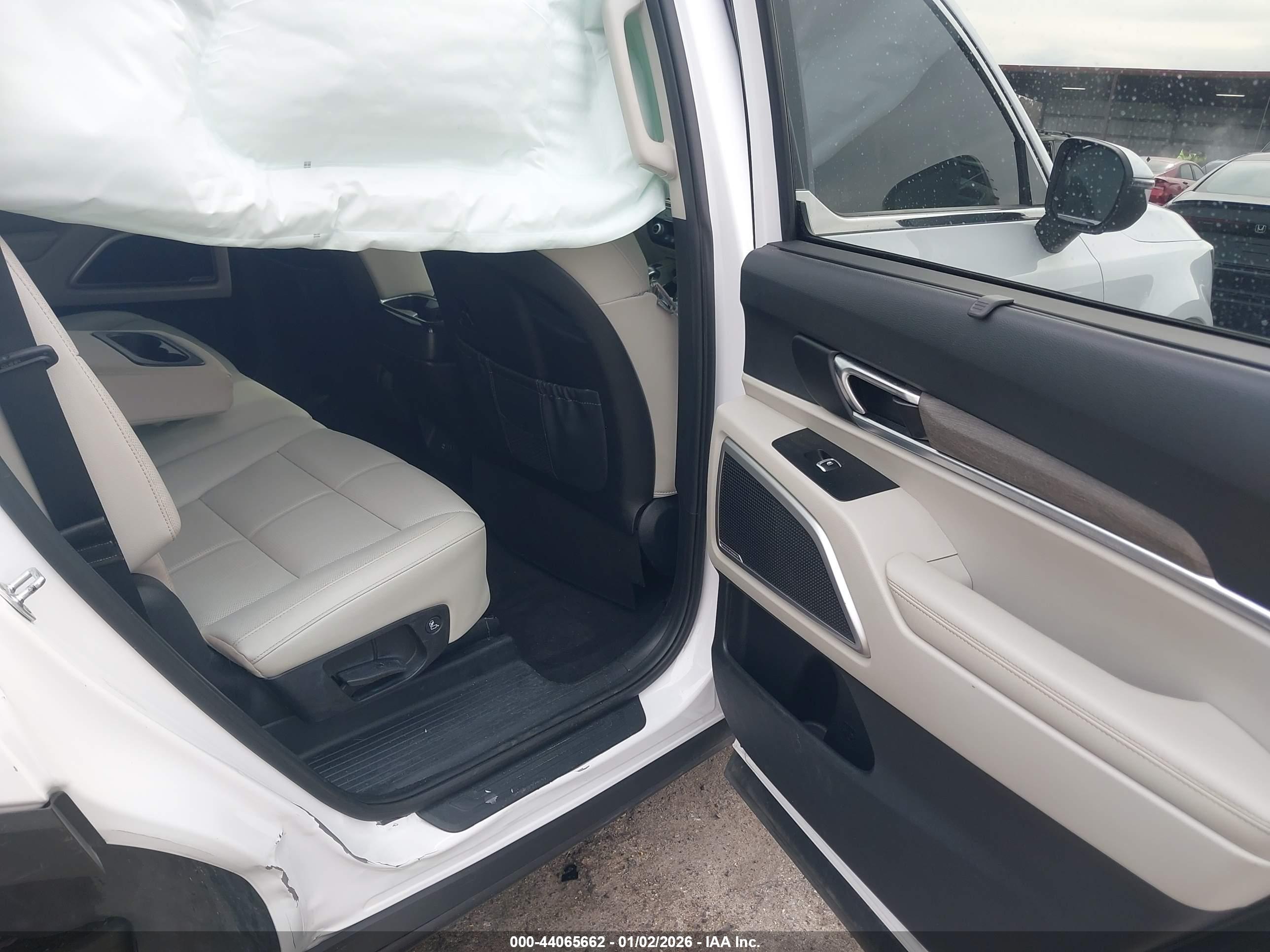 KIA TELLURIDE image 8
