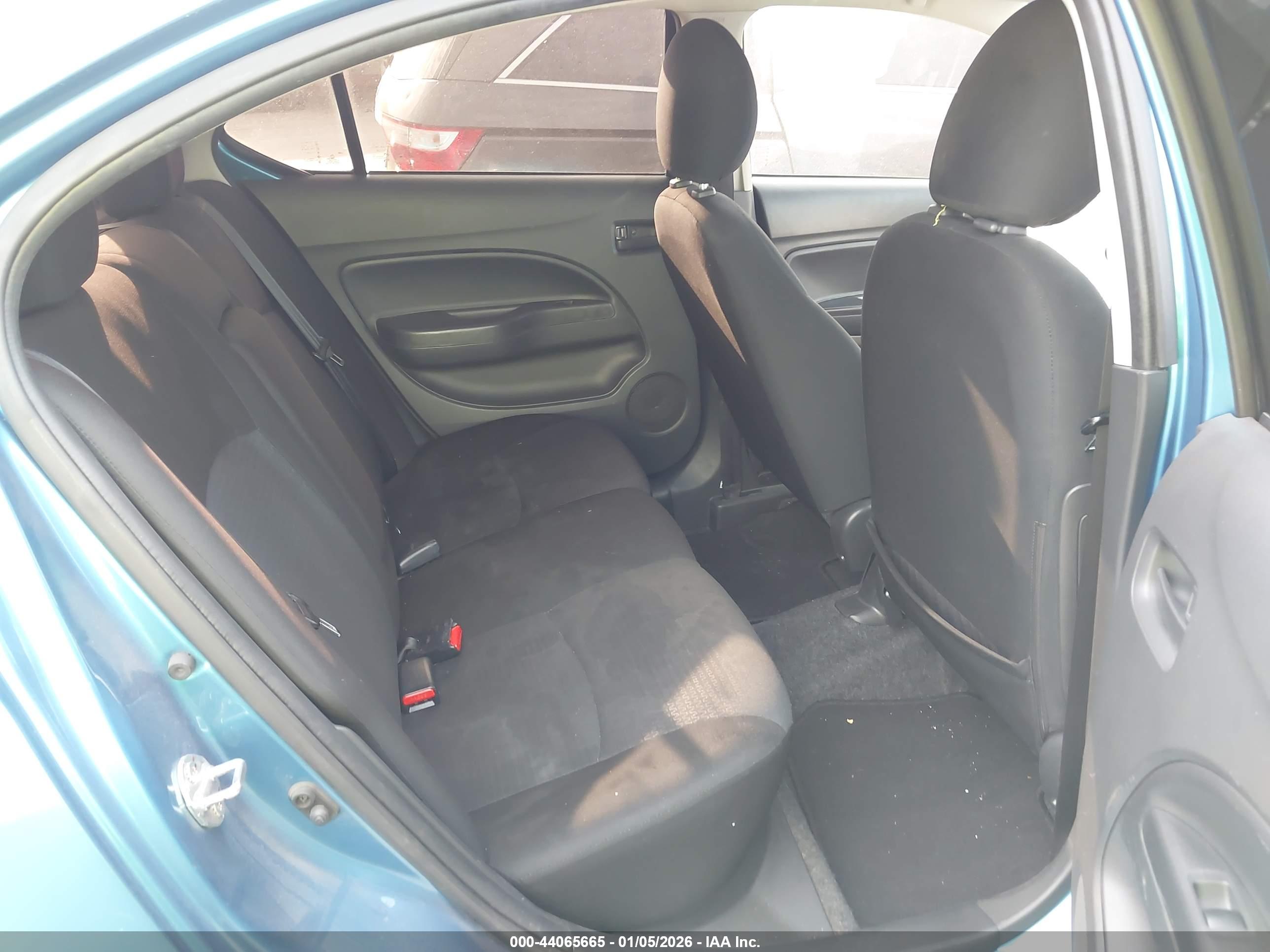 MITSUBISHI MIRAGE image 8