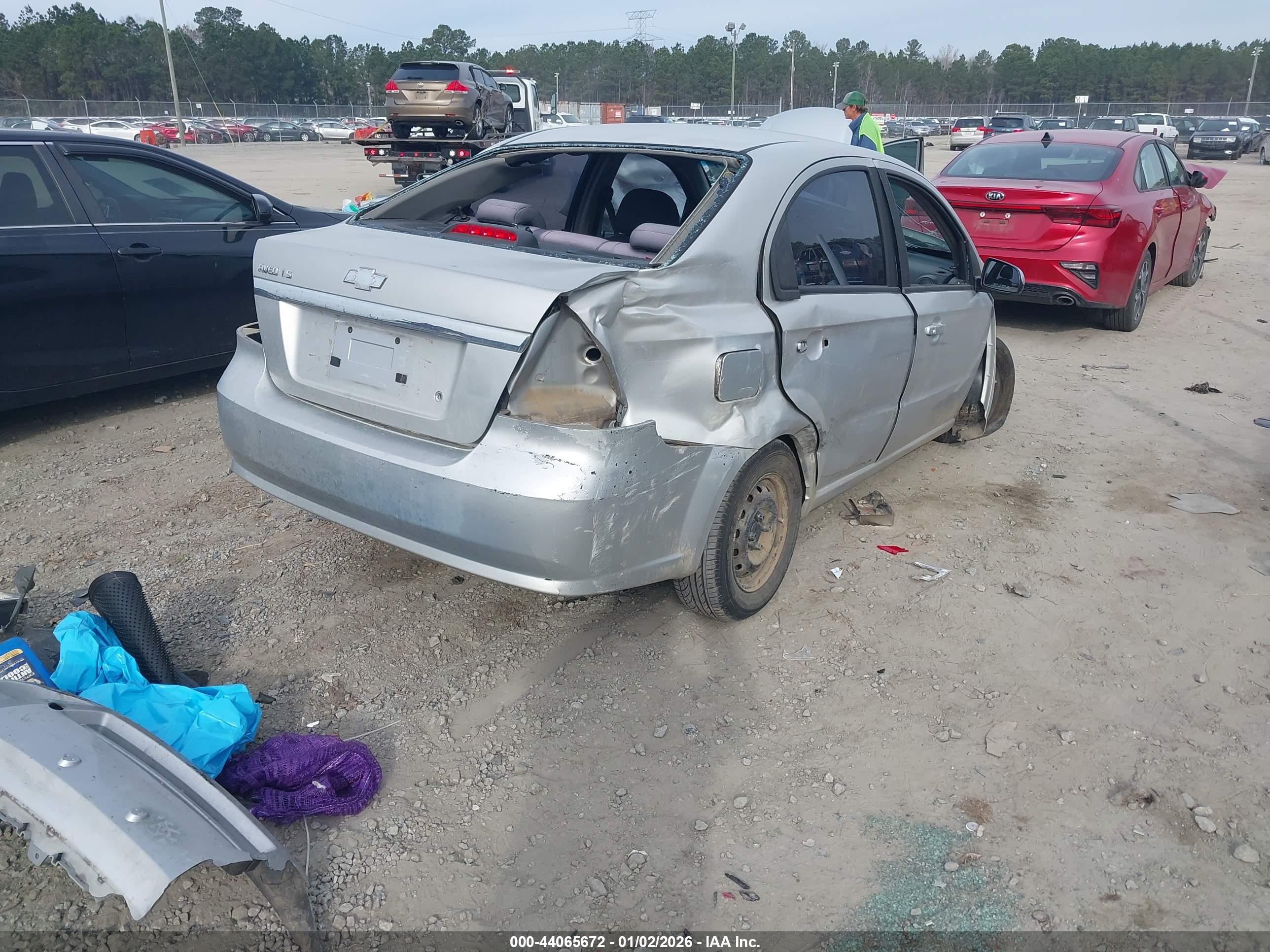 CHEVROLET AVEO image 4