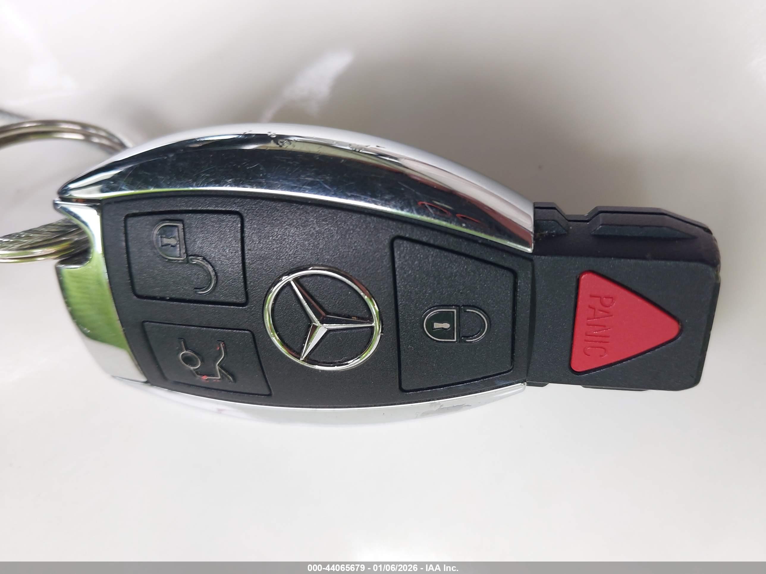 MERCEDES-BENZ GLC image 11