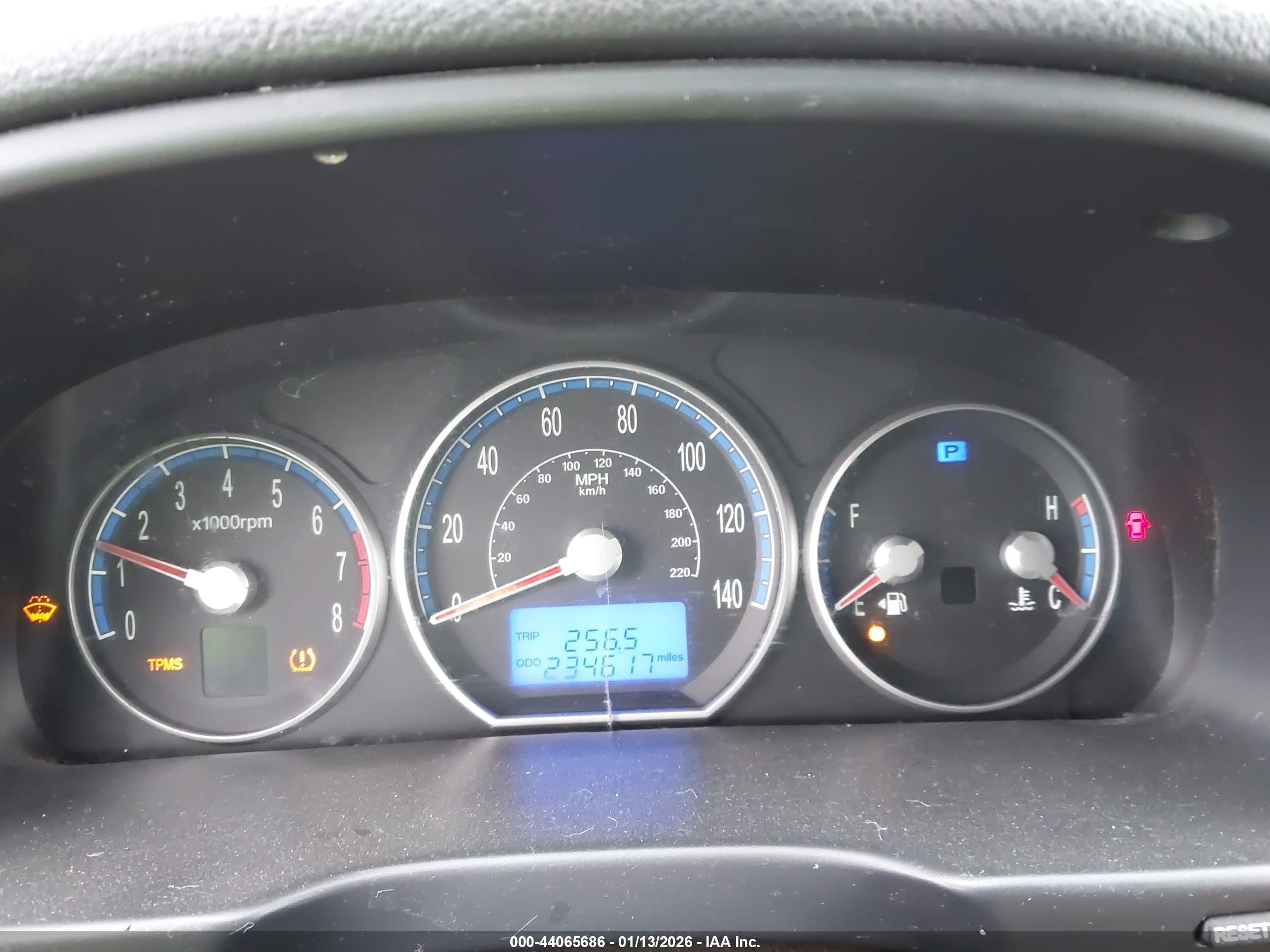HYUNDAI SANTA image 7