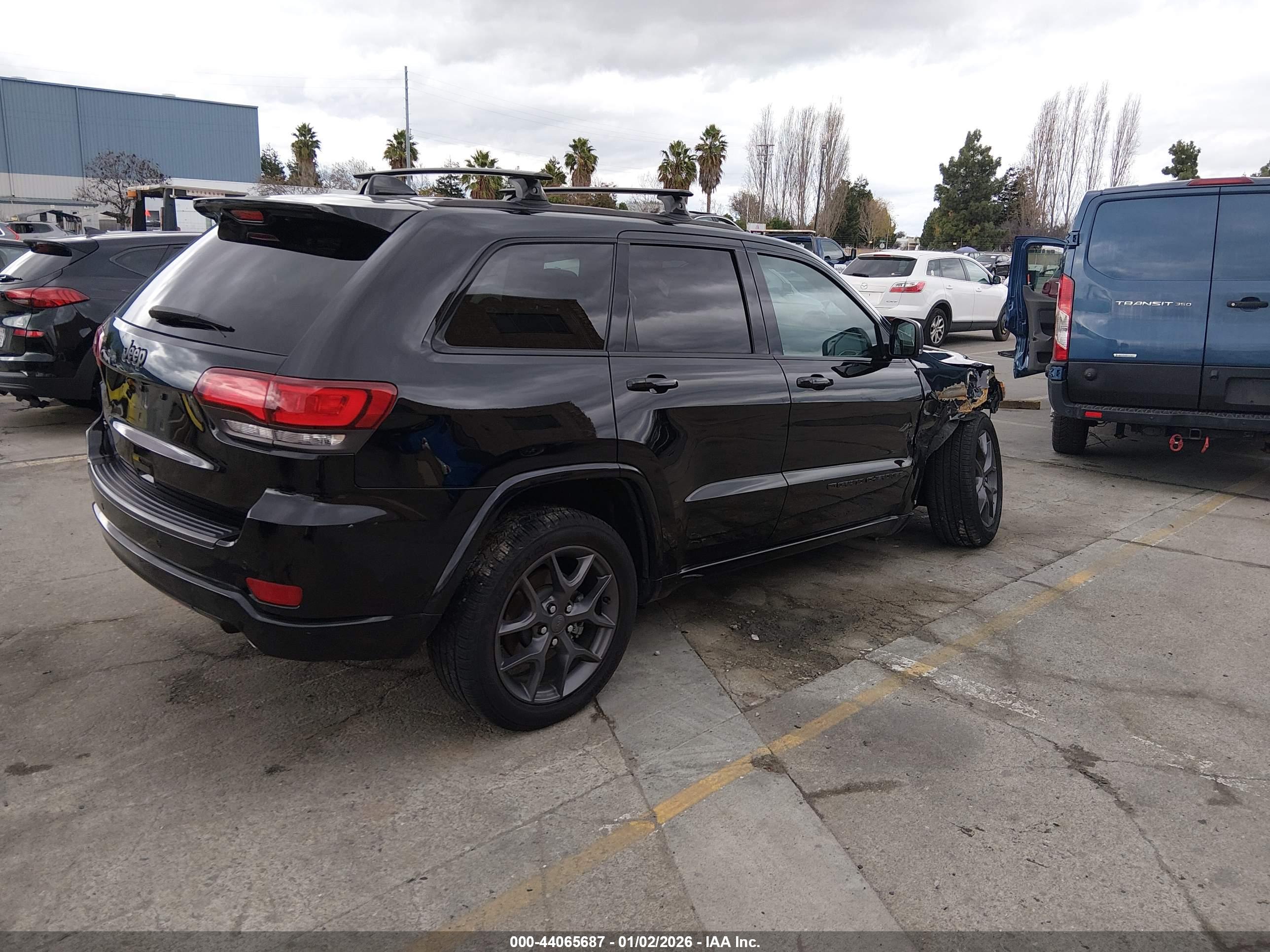 JEEP GRAND image 4