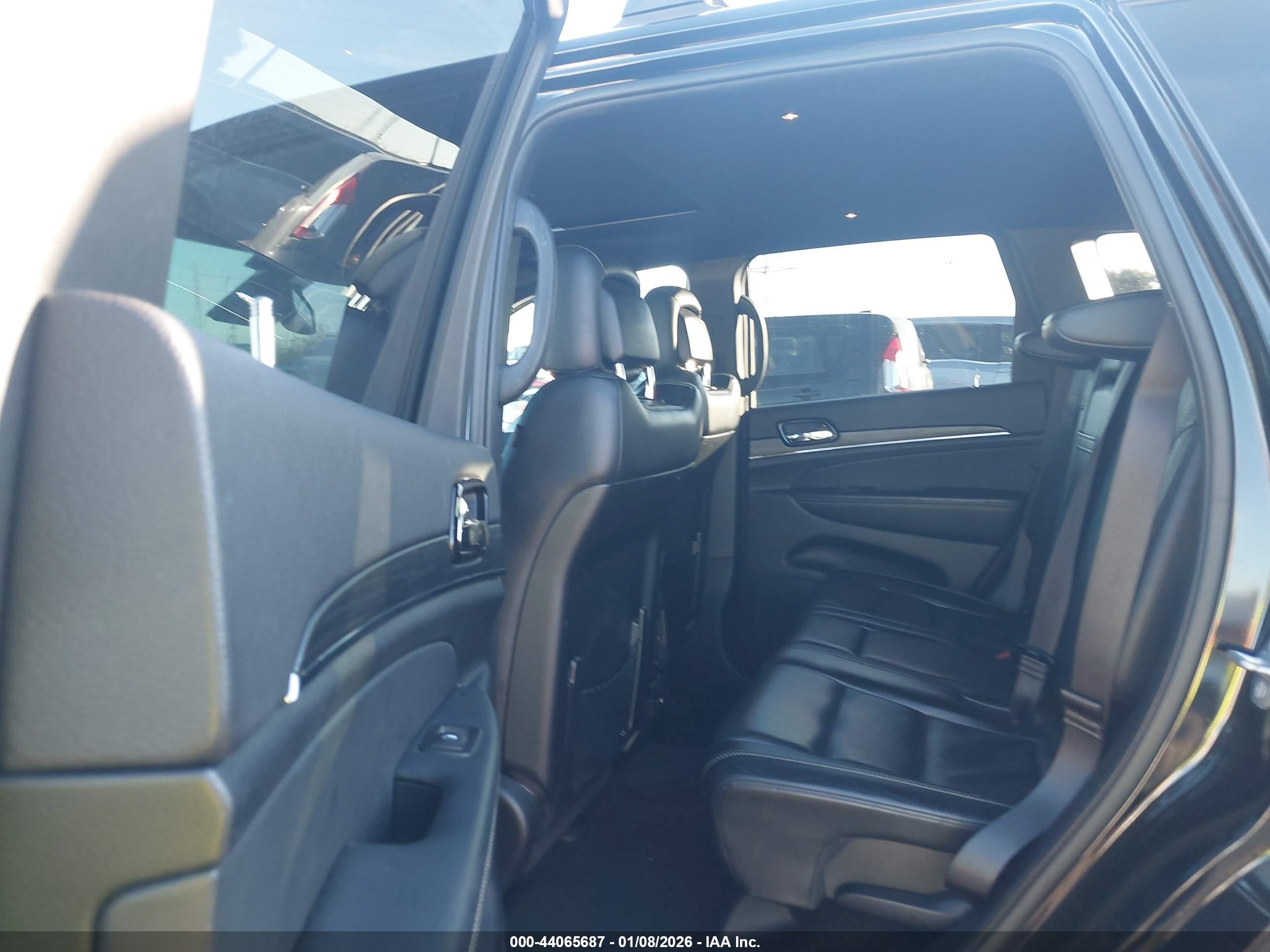 JEEP GRAND image 8