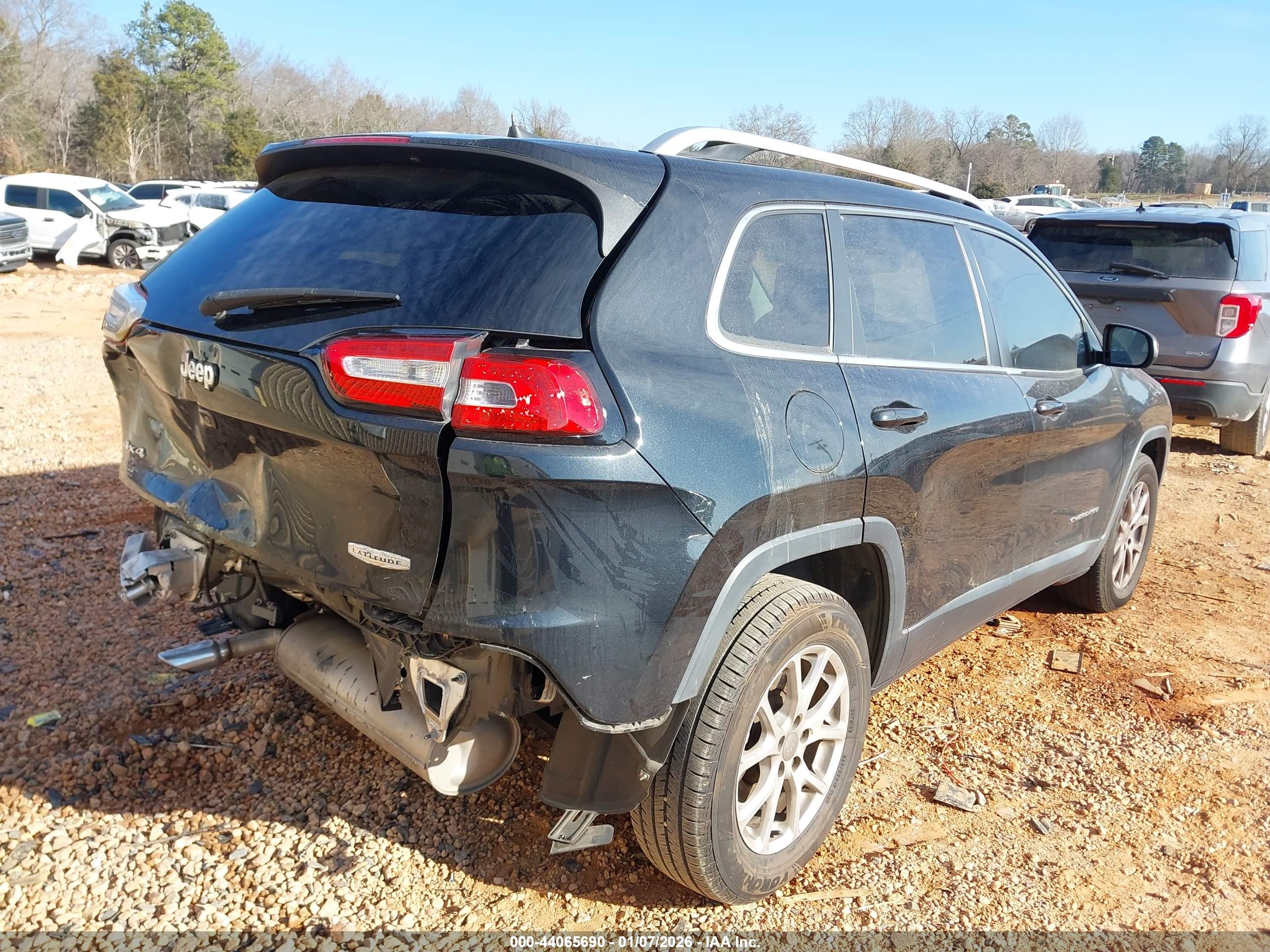 JEEP CHEROKEE image 4
