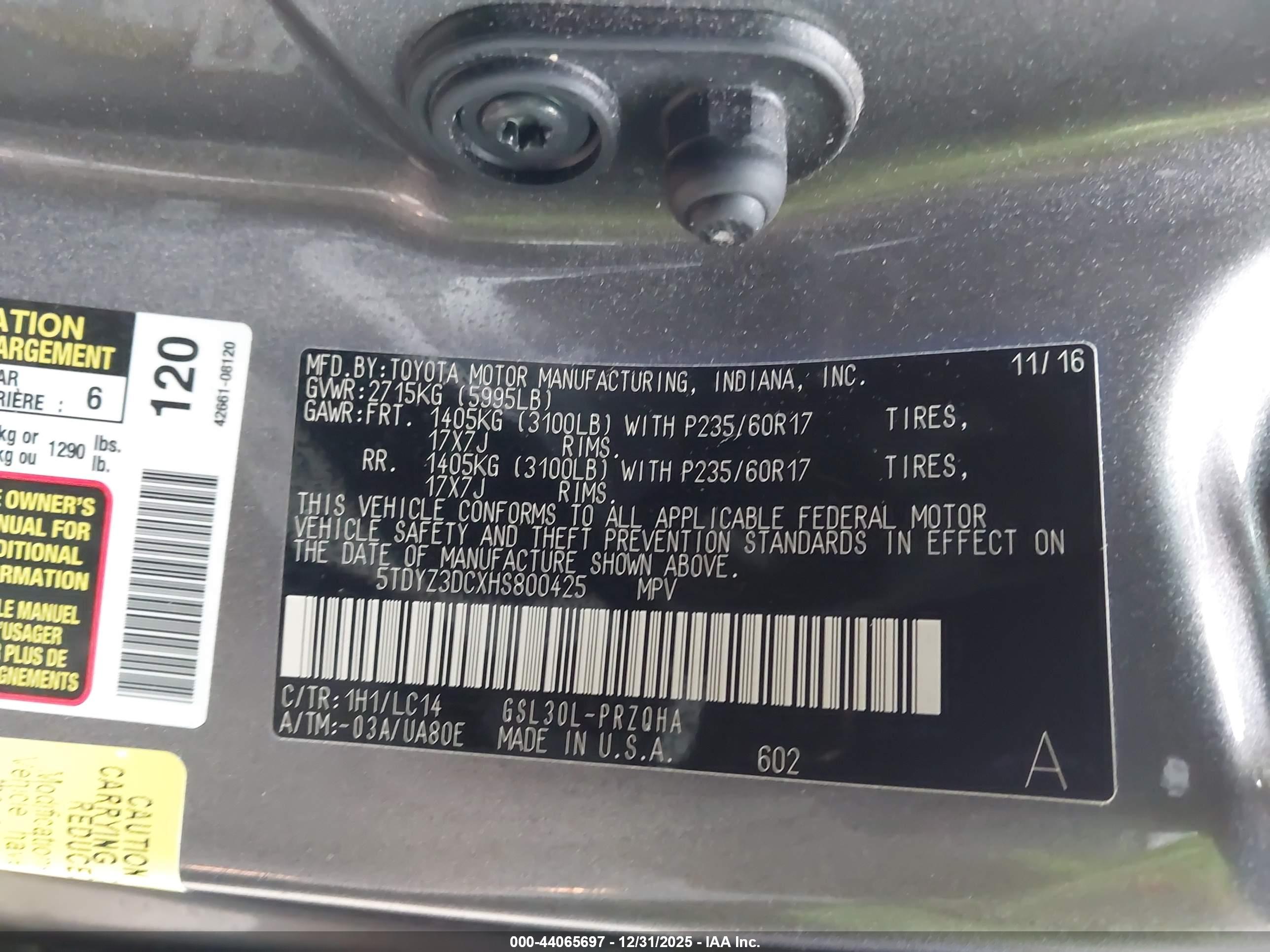 TOYOTA SIENNA image 9