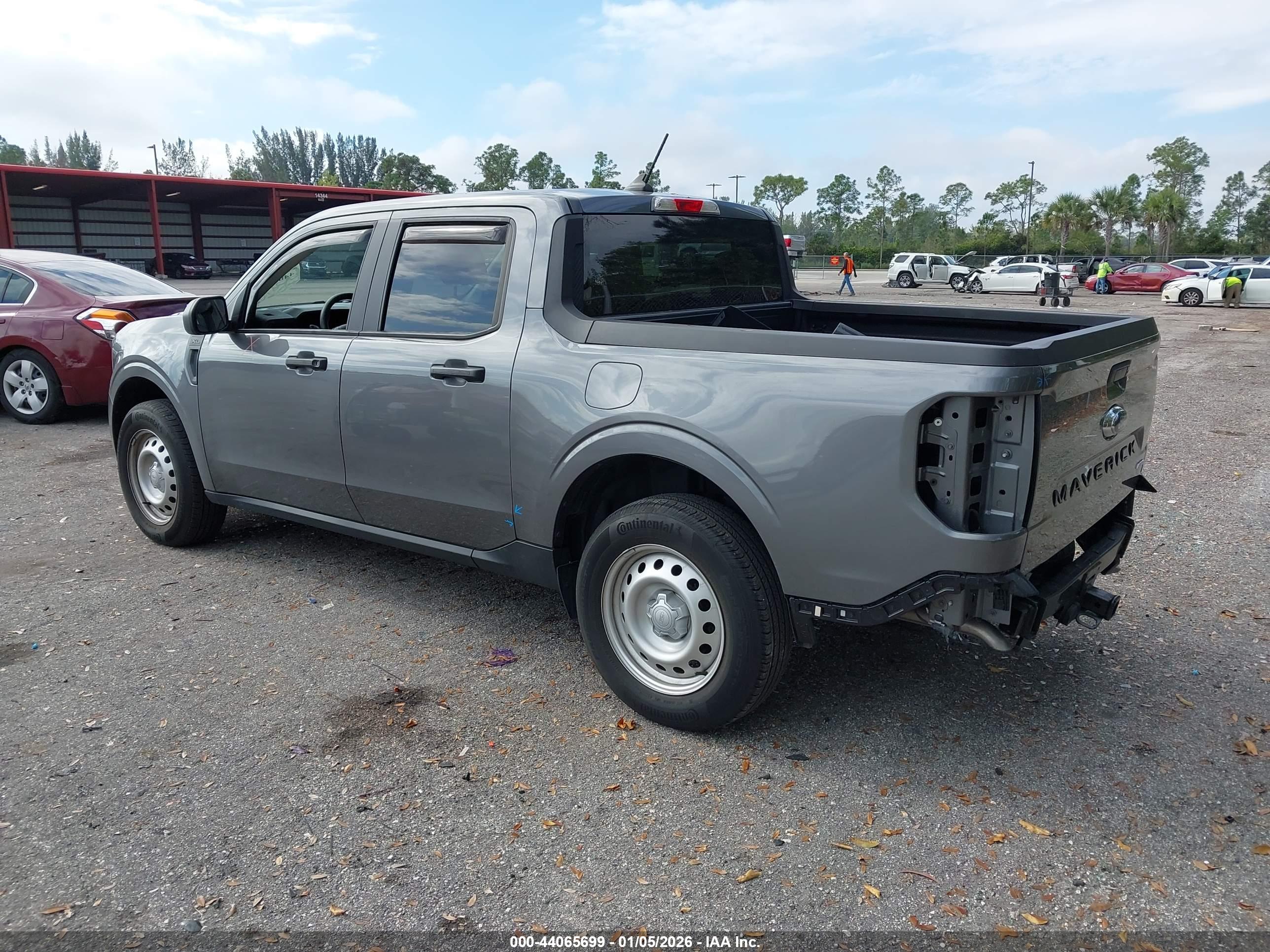 FORD MAVERICK image 3