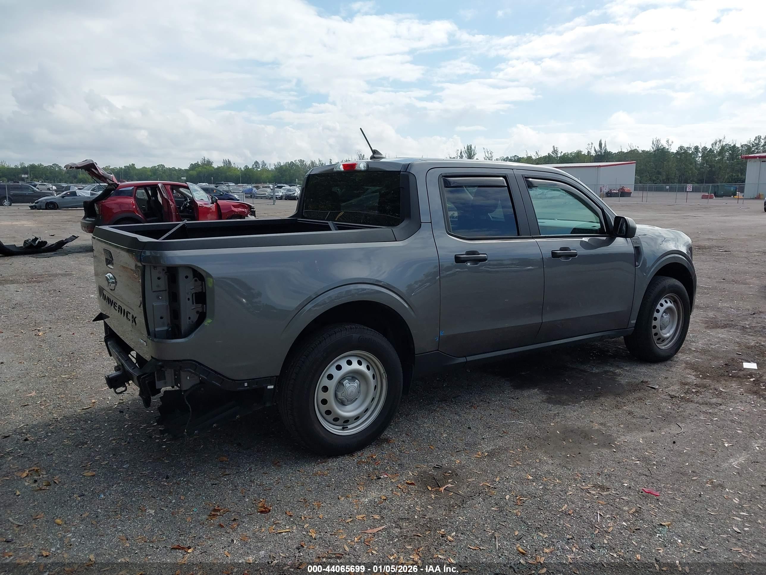 FORD MAVERICK image 4