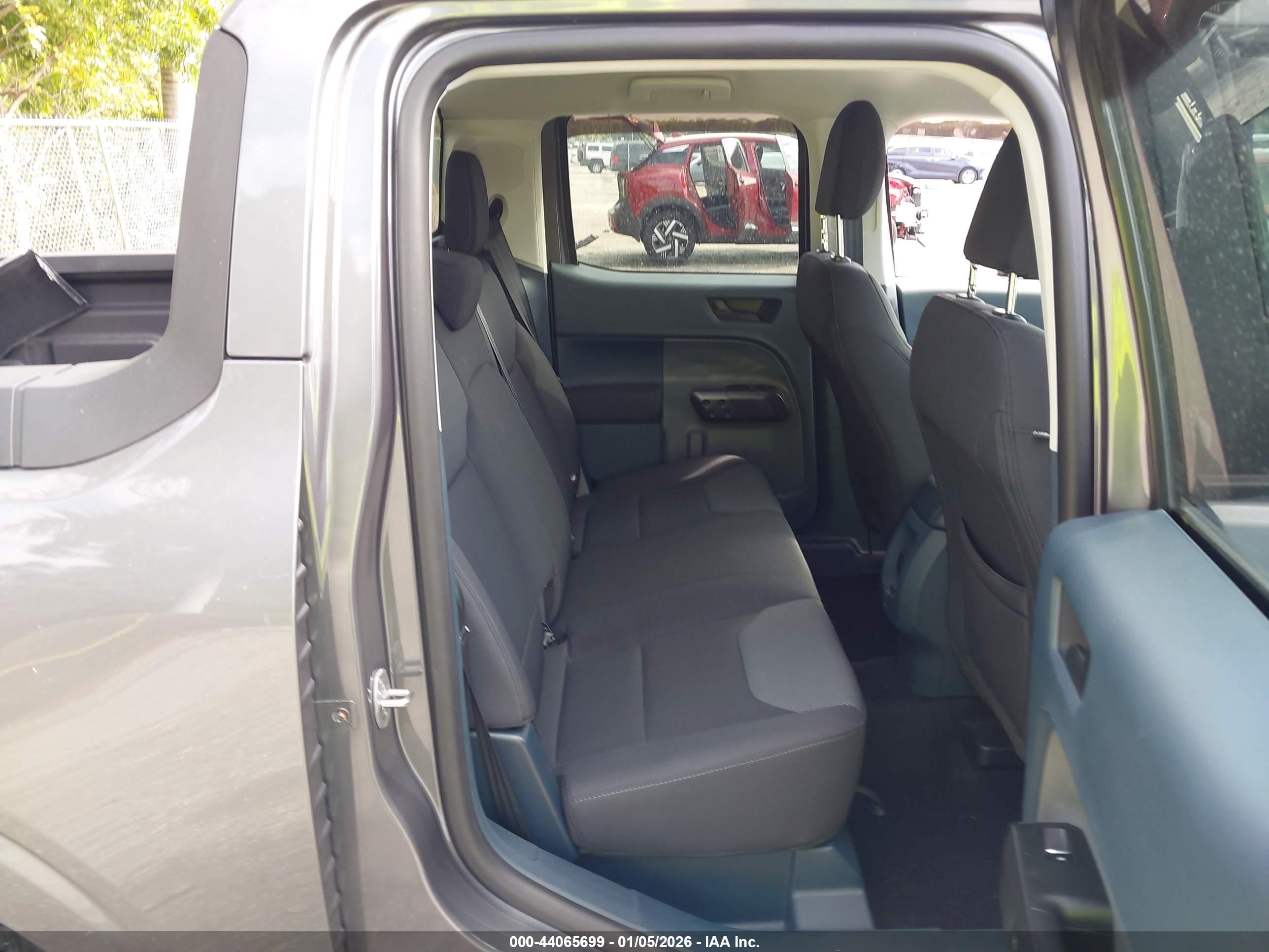 FORD MAVERICK image 8