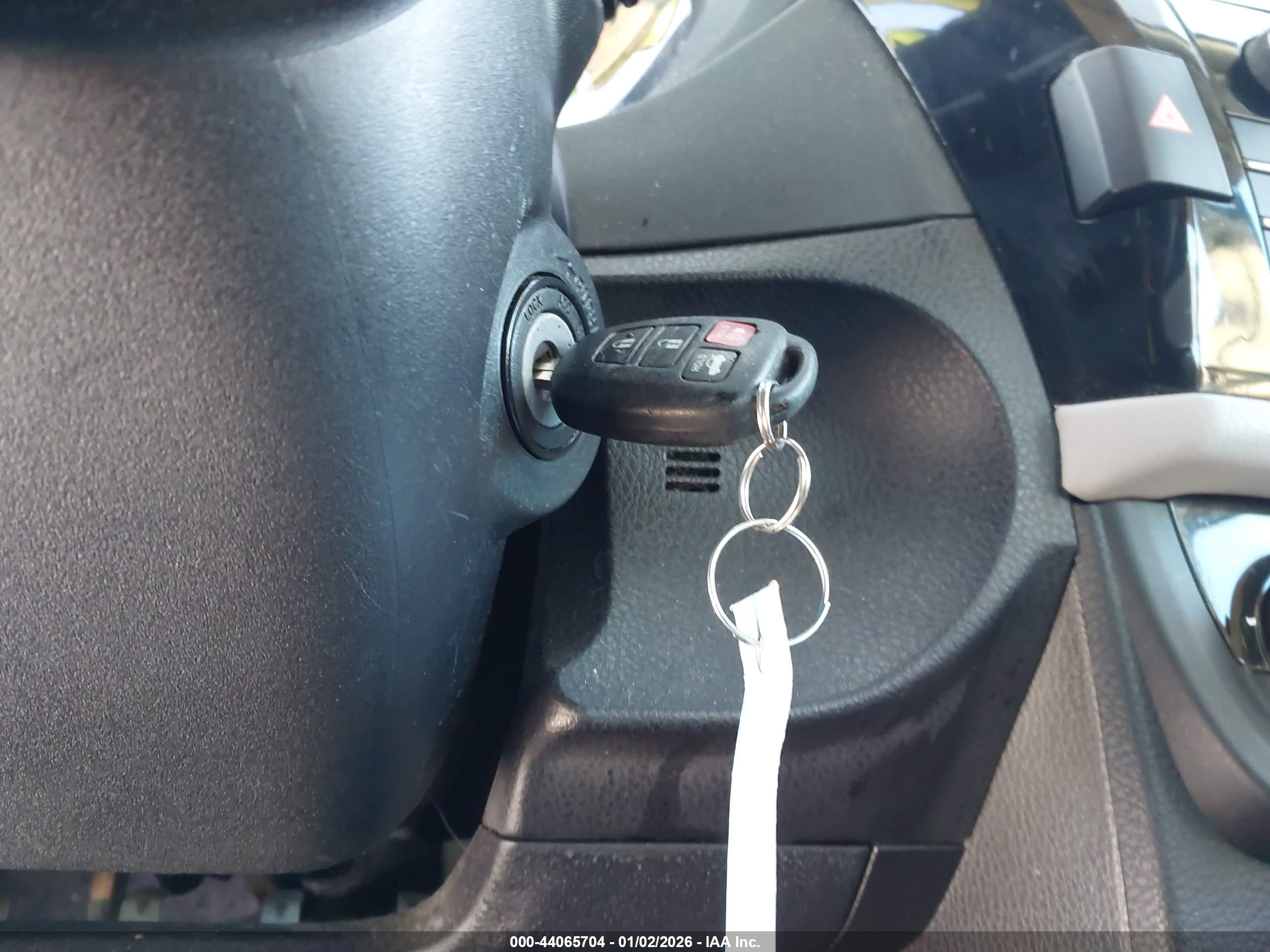 TOYOTA COROLLA image 11