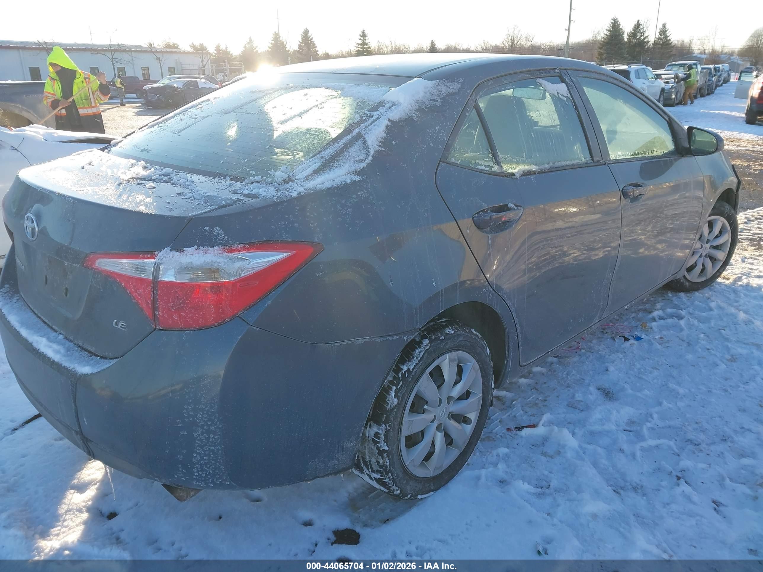 TOYOTA COROLLA image 4
