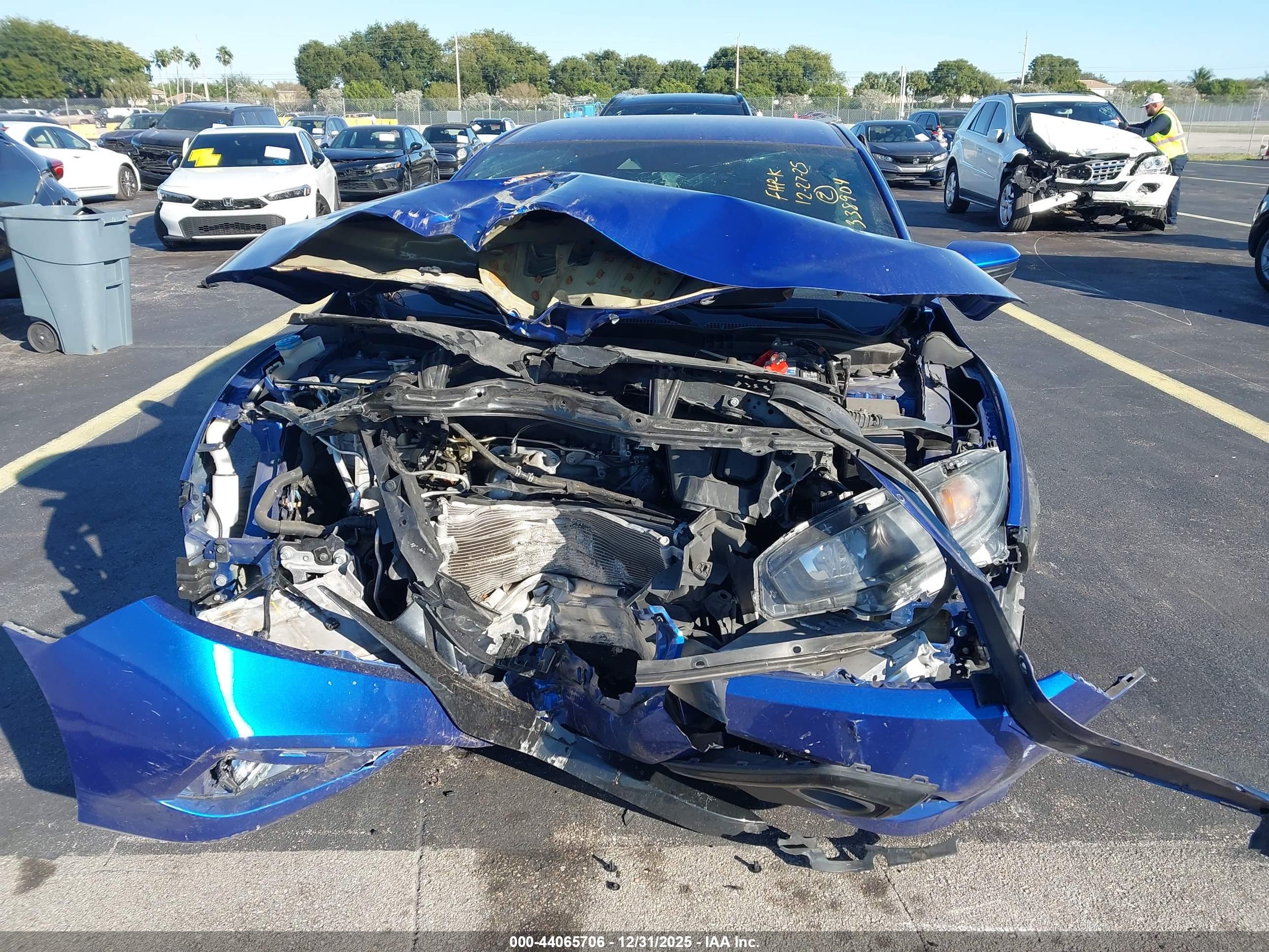 HONDA CIVIC image 6