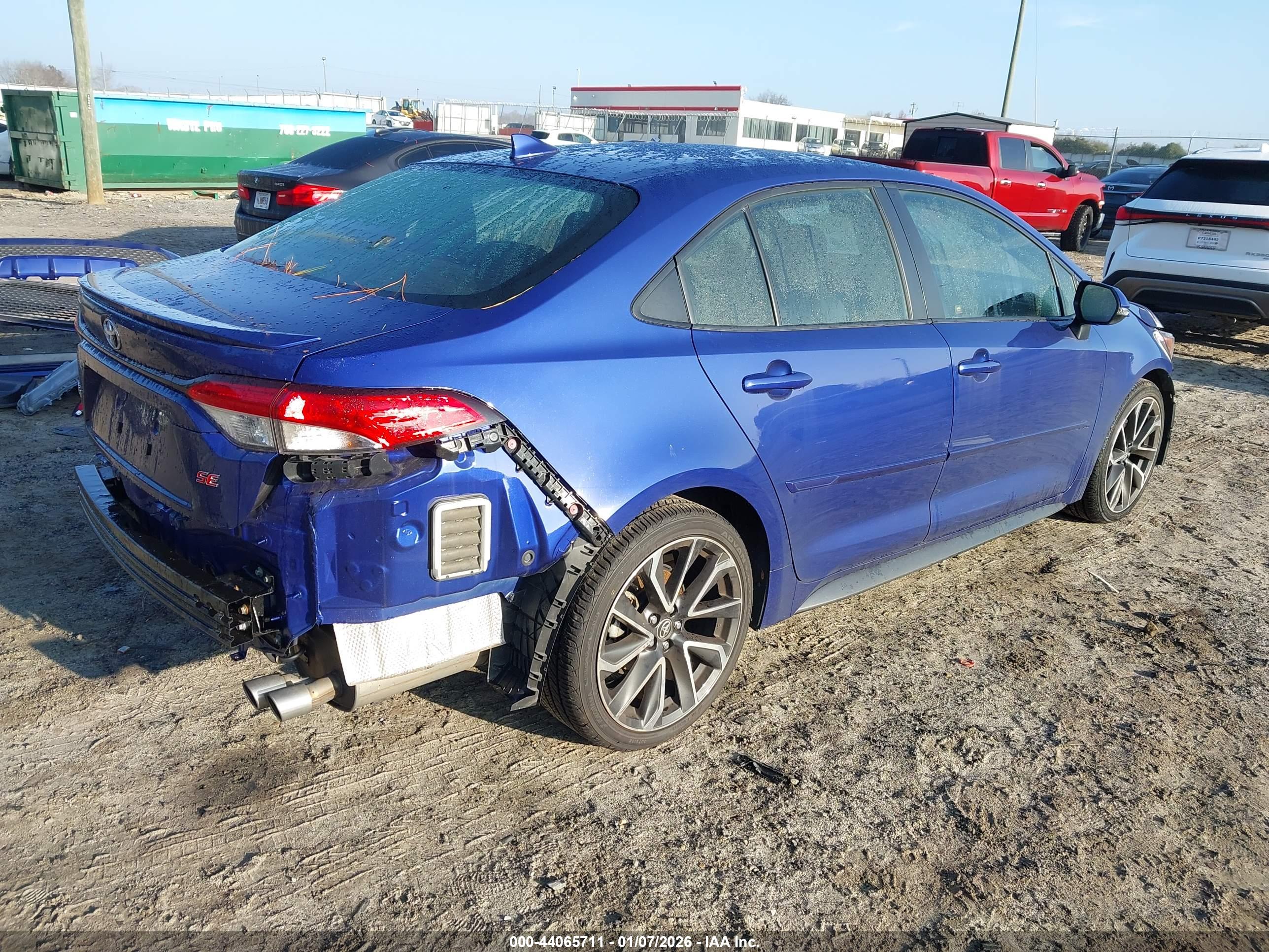 TOYOTA COROLLA image 4