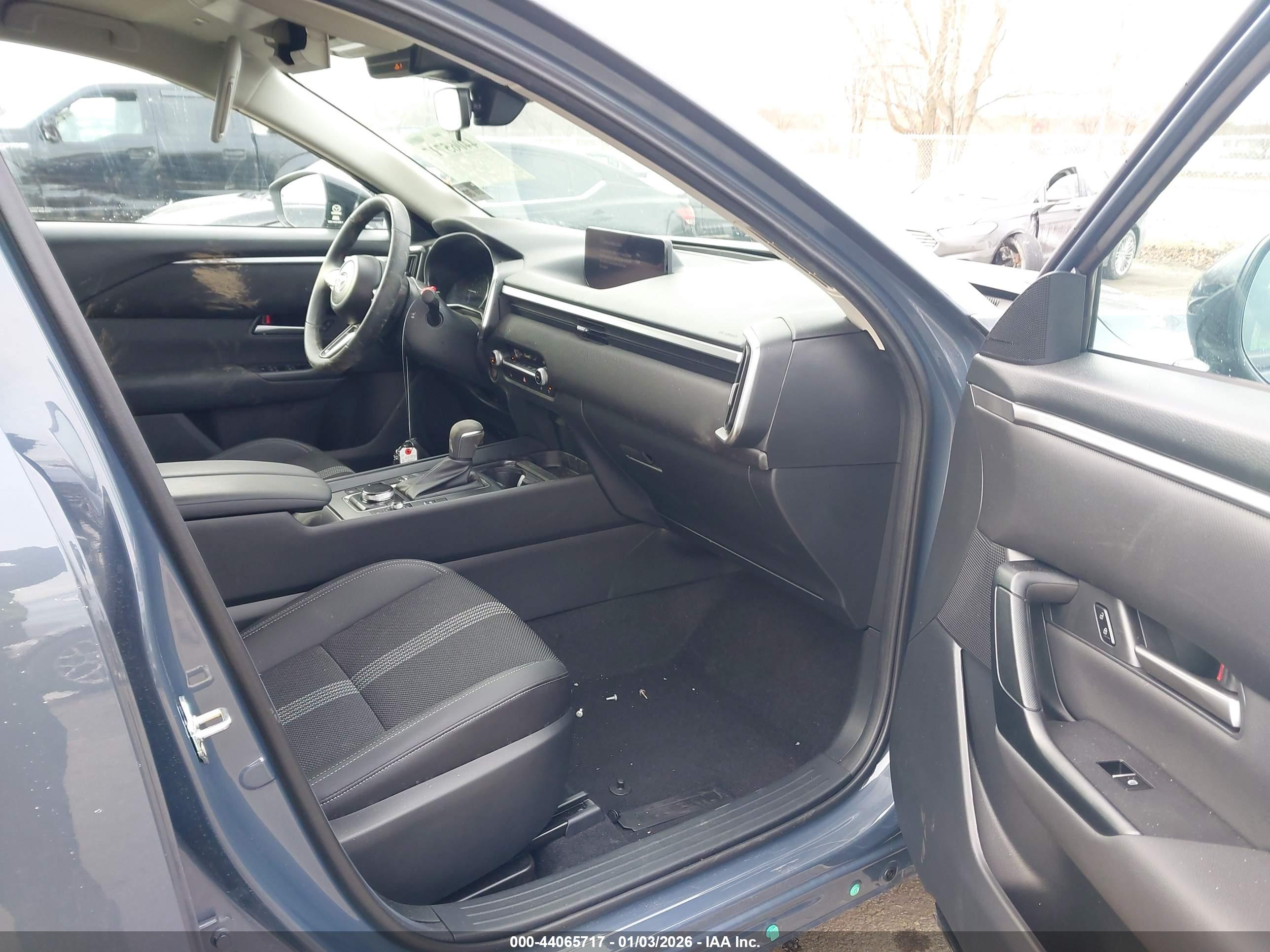 MAZDA CX-50 image 5