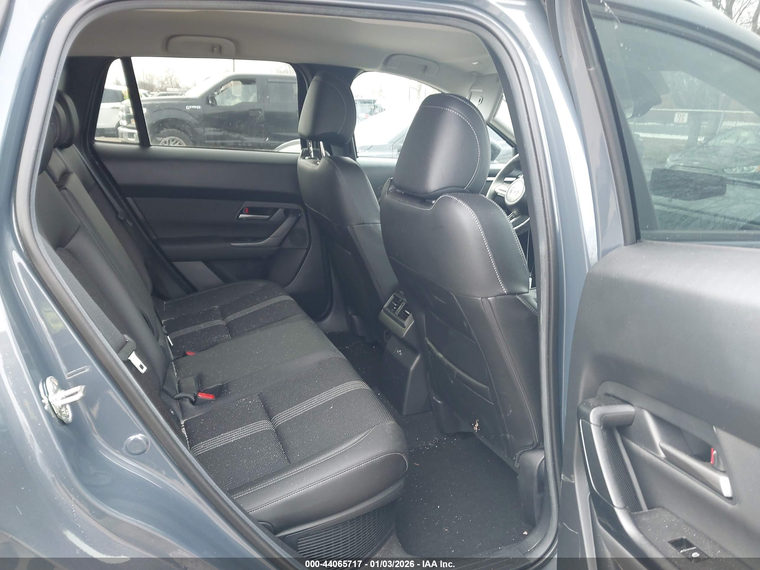 MAZDA CX-50 image 8