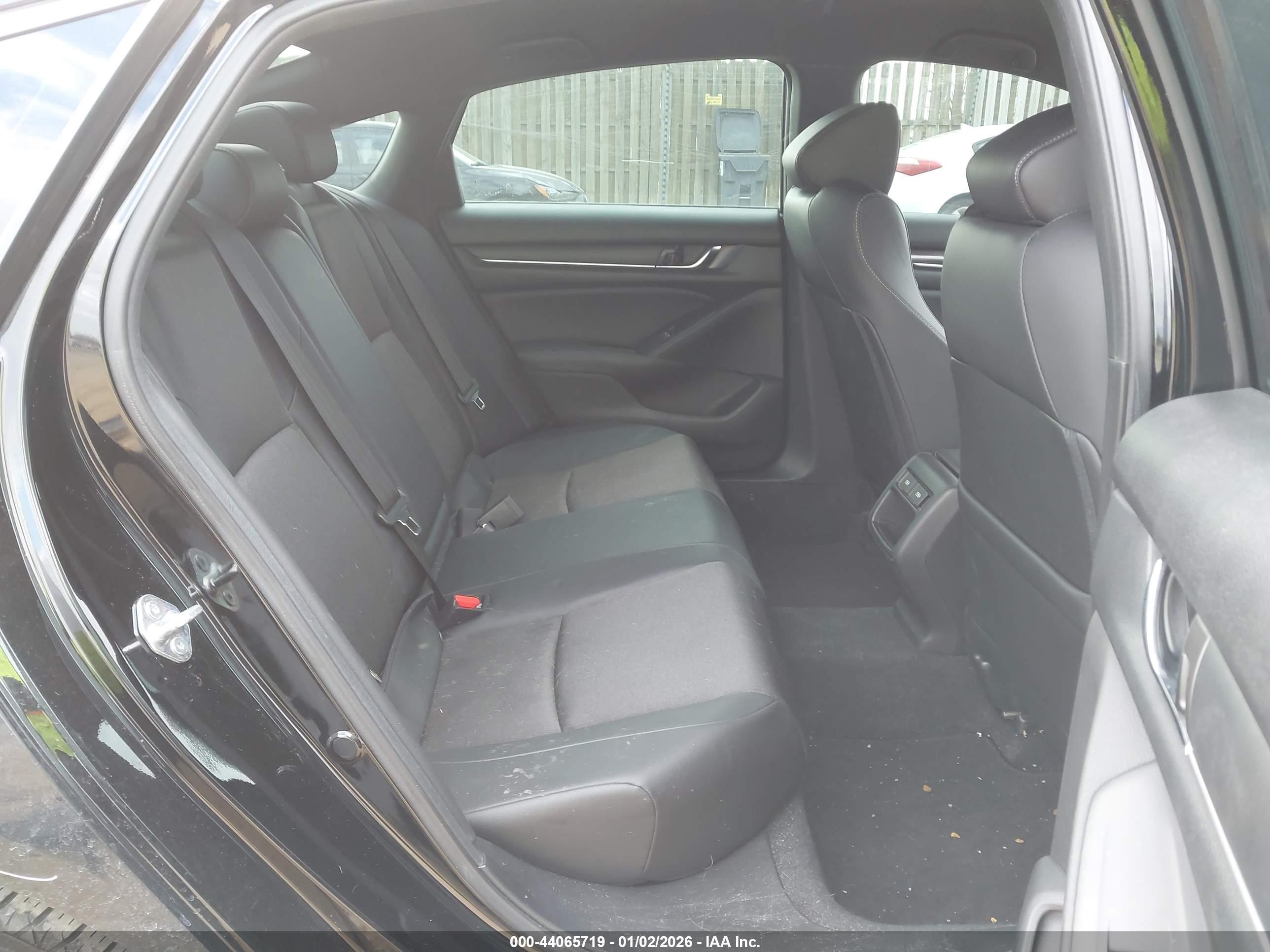 HONDA ACCORD image 8