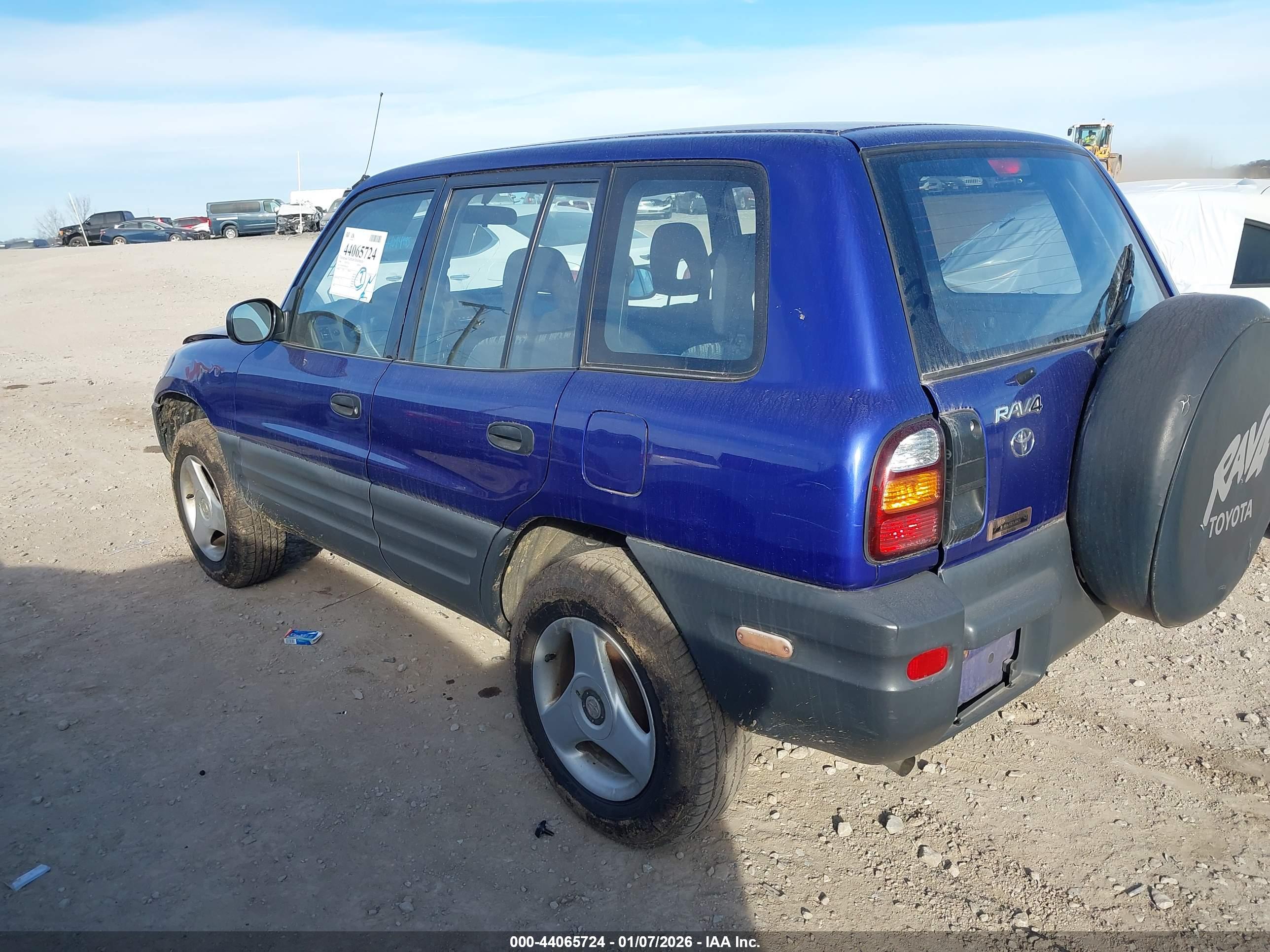 TOYOTA RAV4 image 3