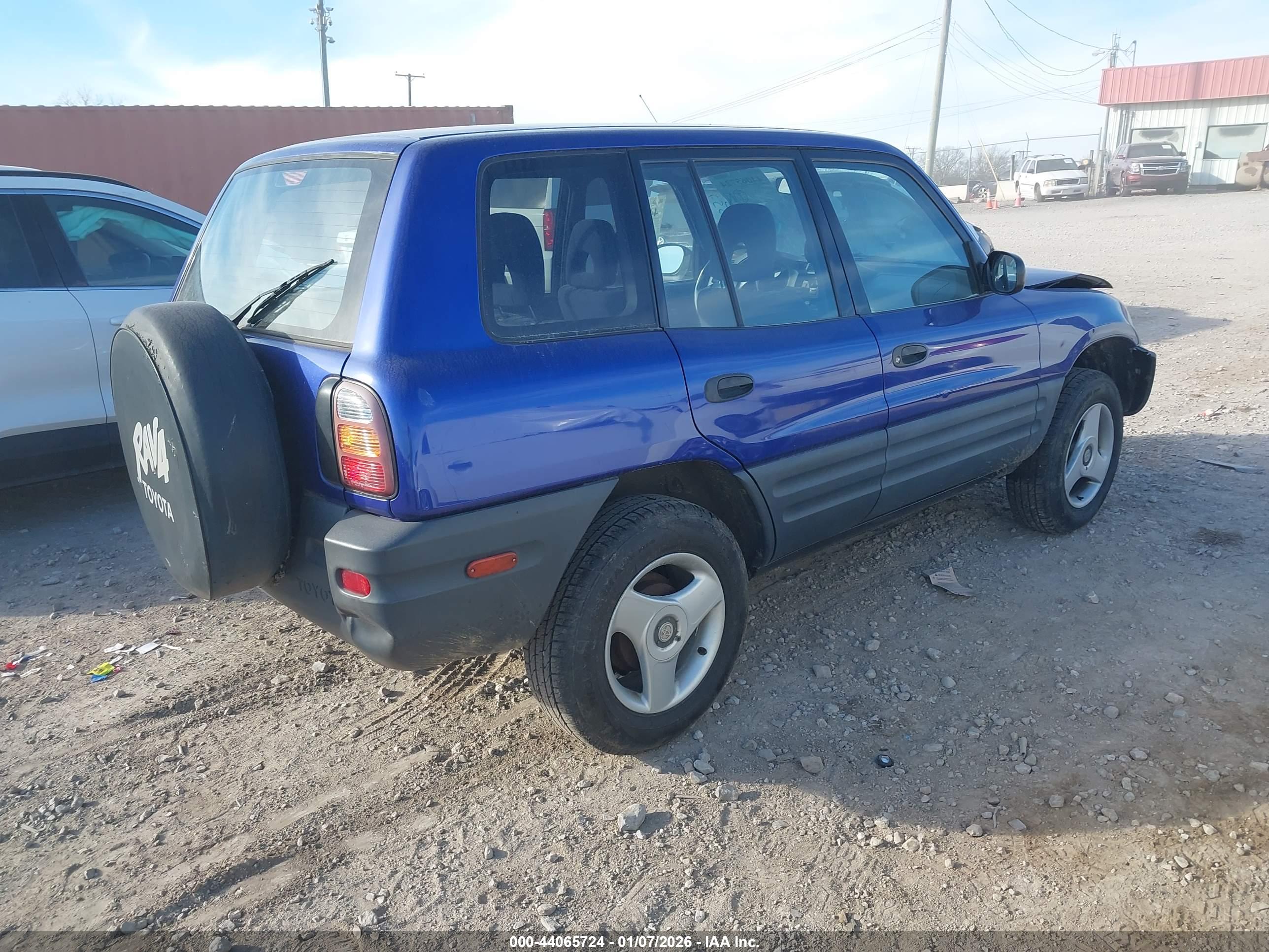 TOYOTA RAV4 image 4