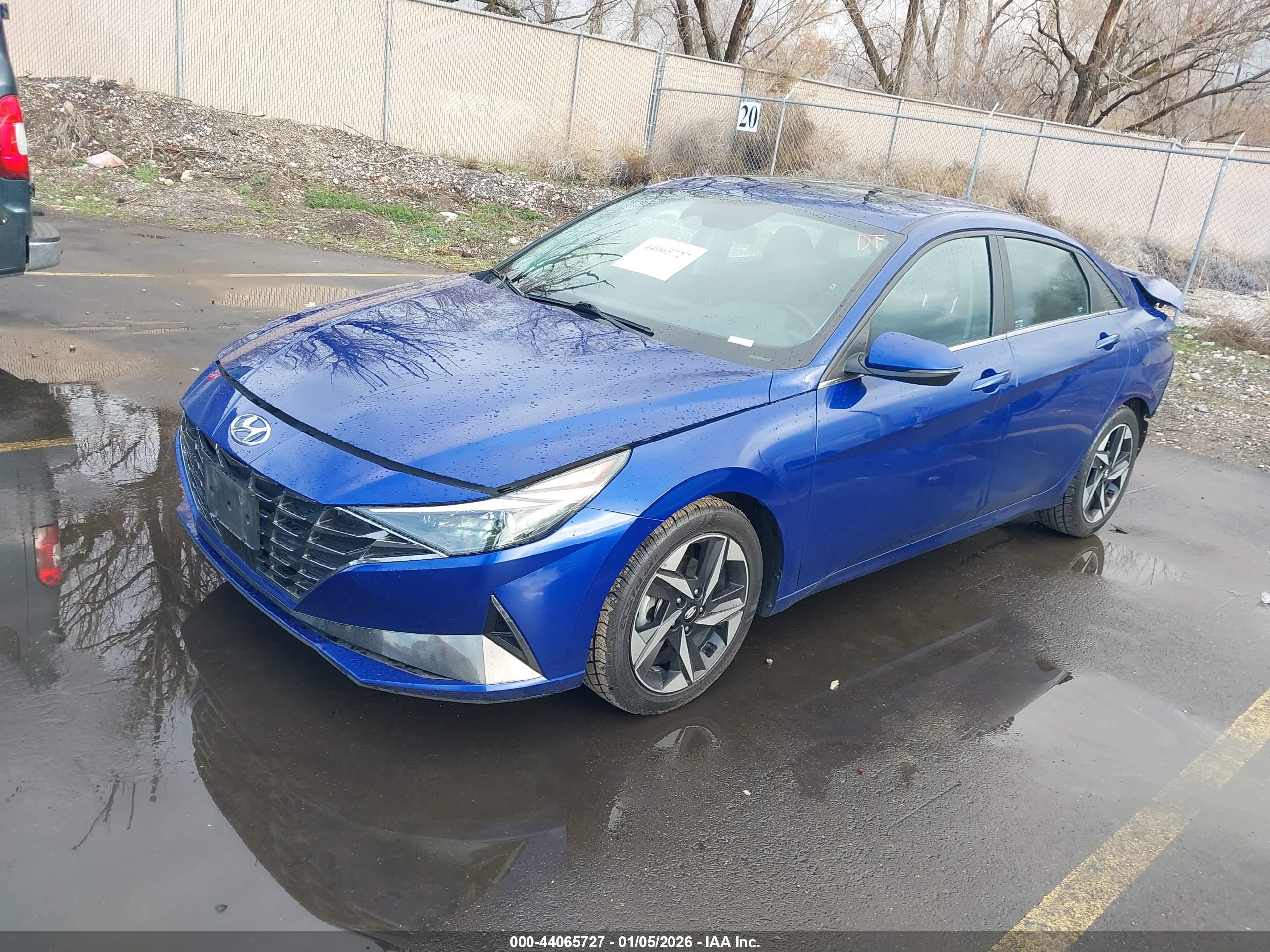 HYUNDAI ELANTRA image 2