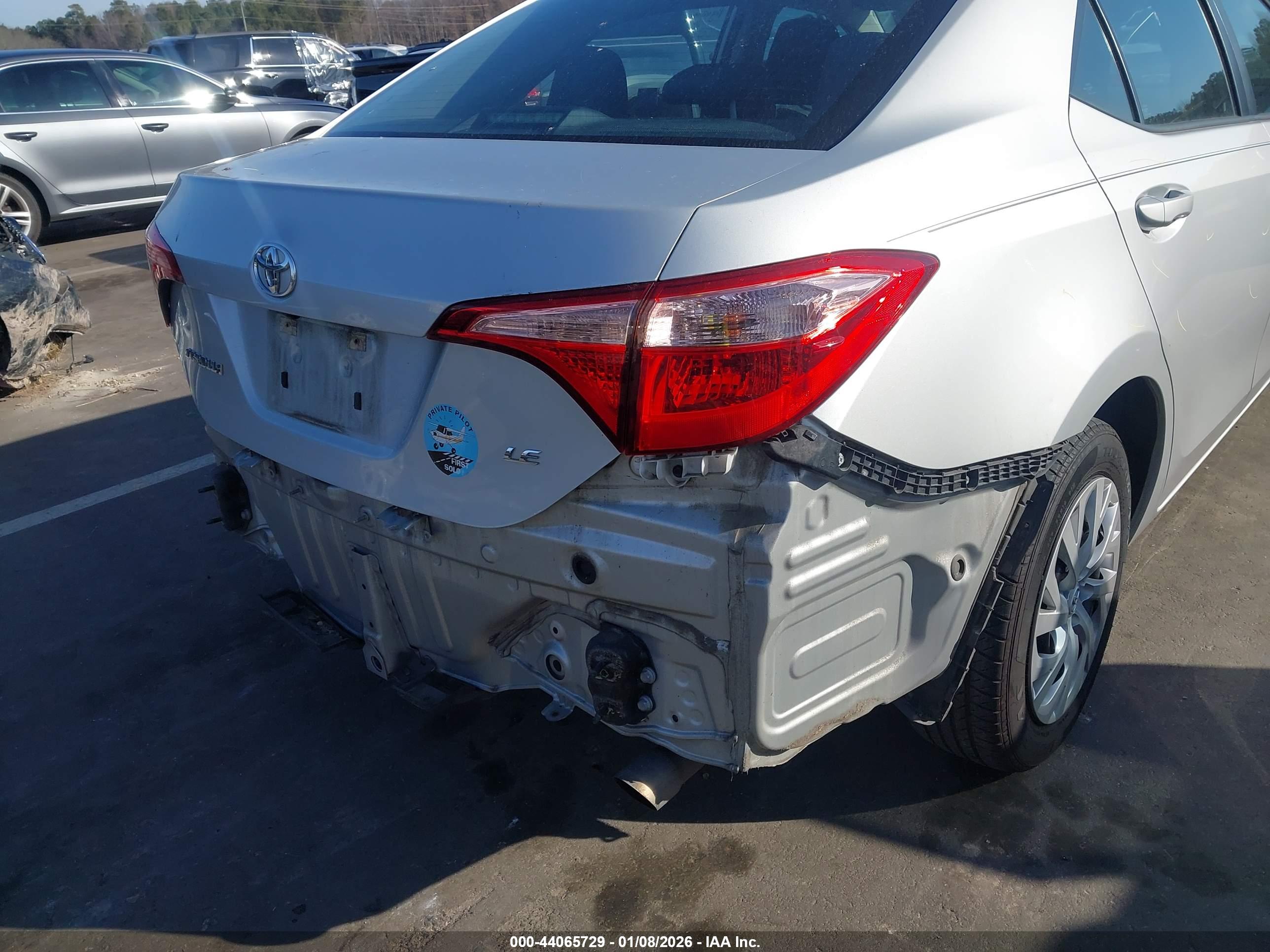 TOYOTA COROLLA image 6