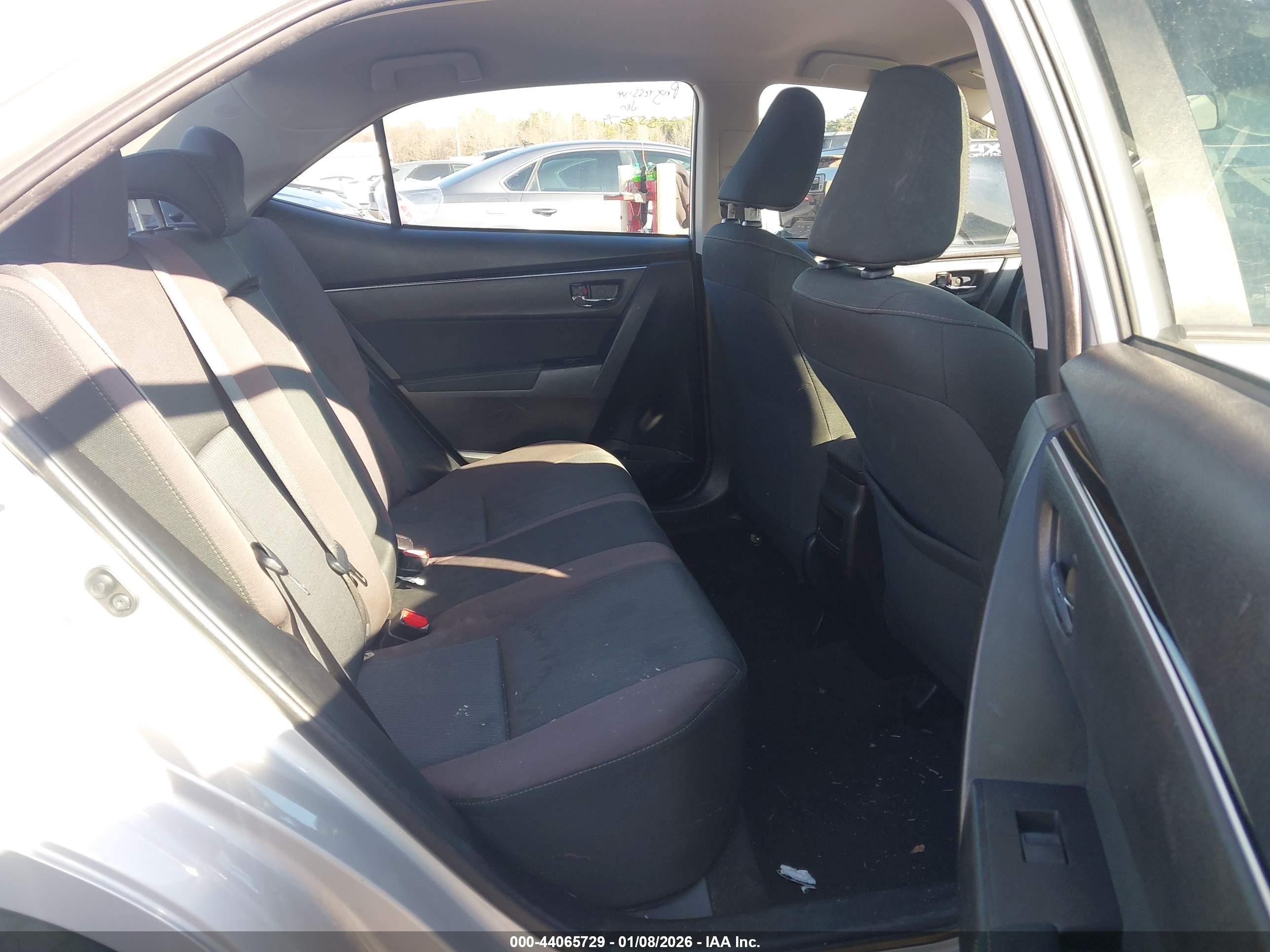TOYOTA COROLLA image 8
