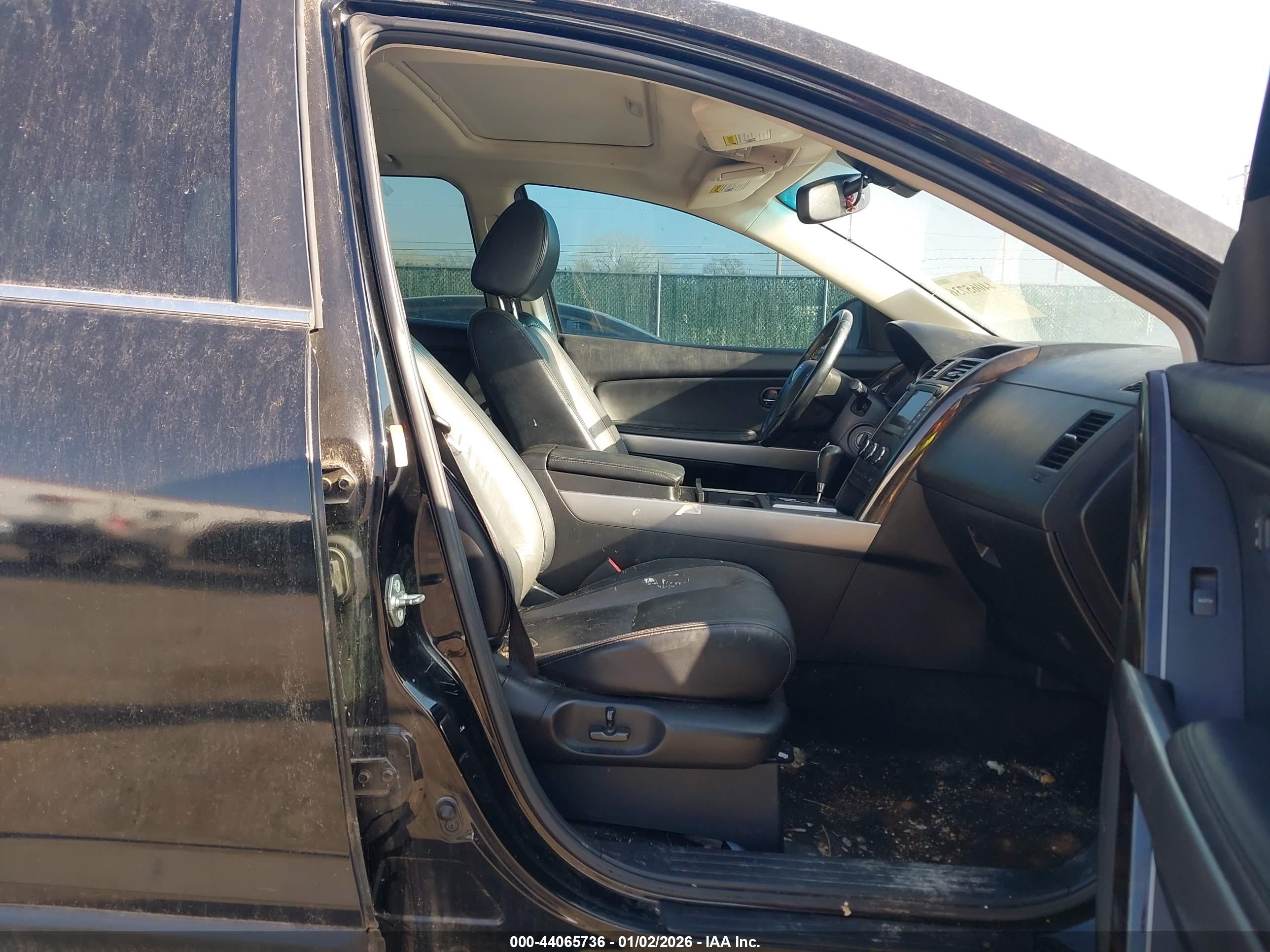 MAZDA CX-9 image 5
