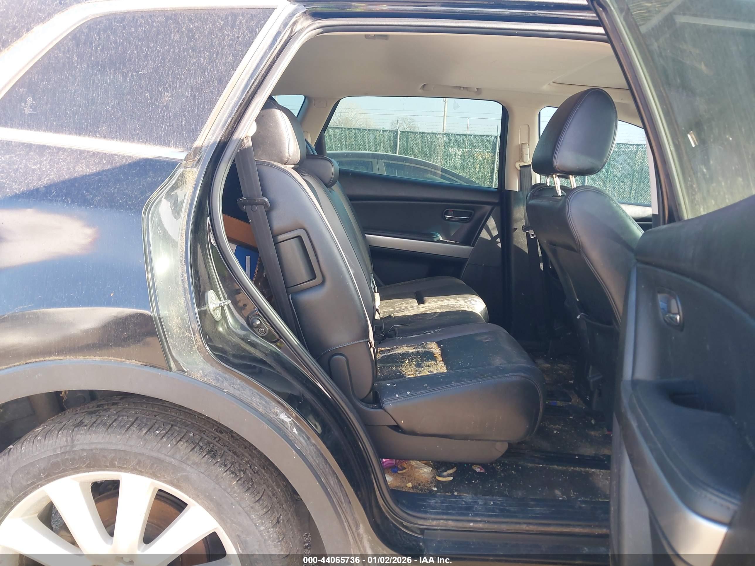 MAZDA CX-9 image 8