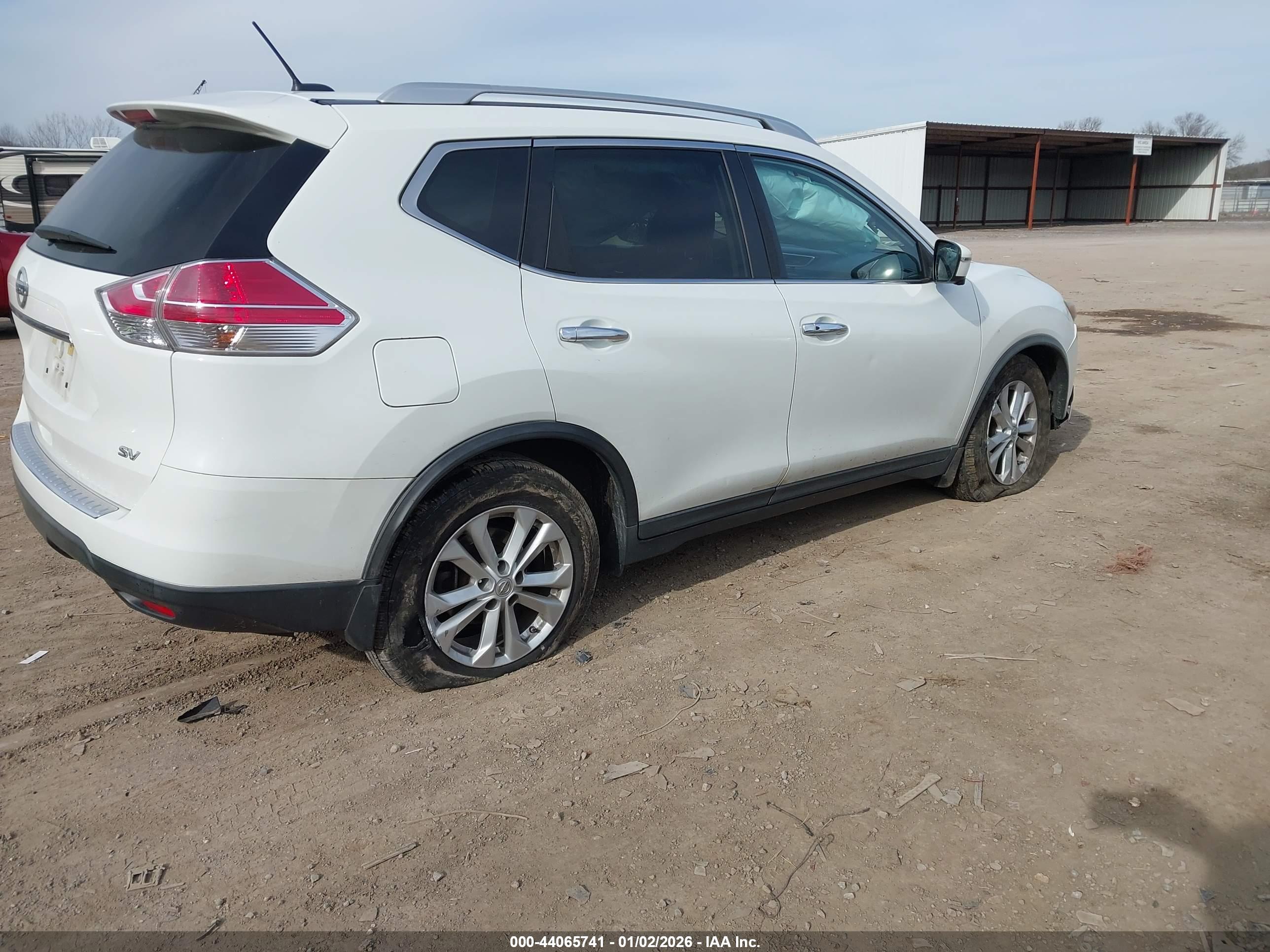 NISSAN ROGUE image 4