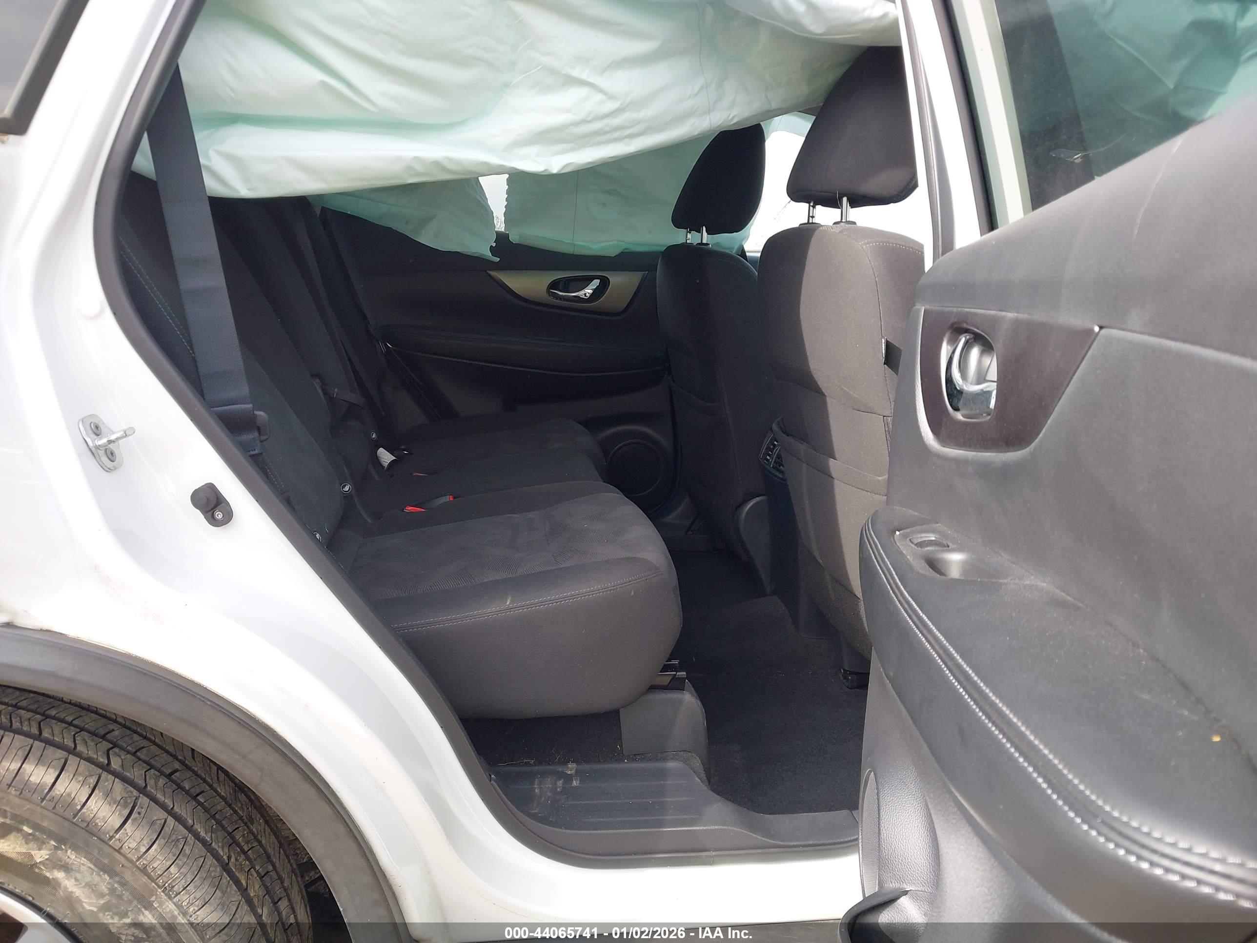 NISSAN ROGUE image 8