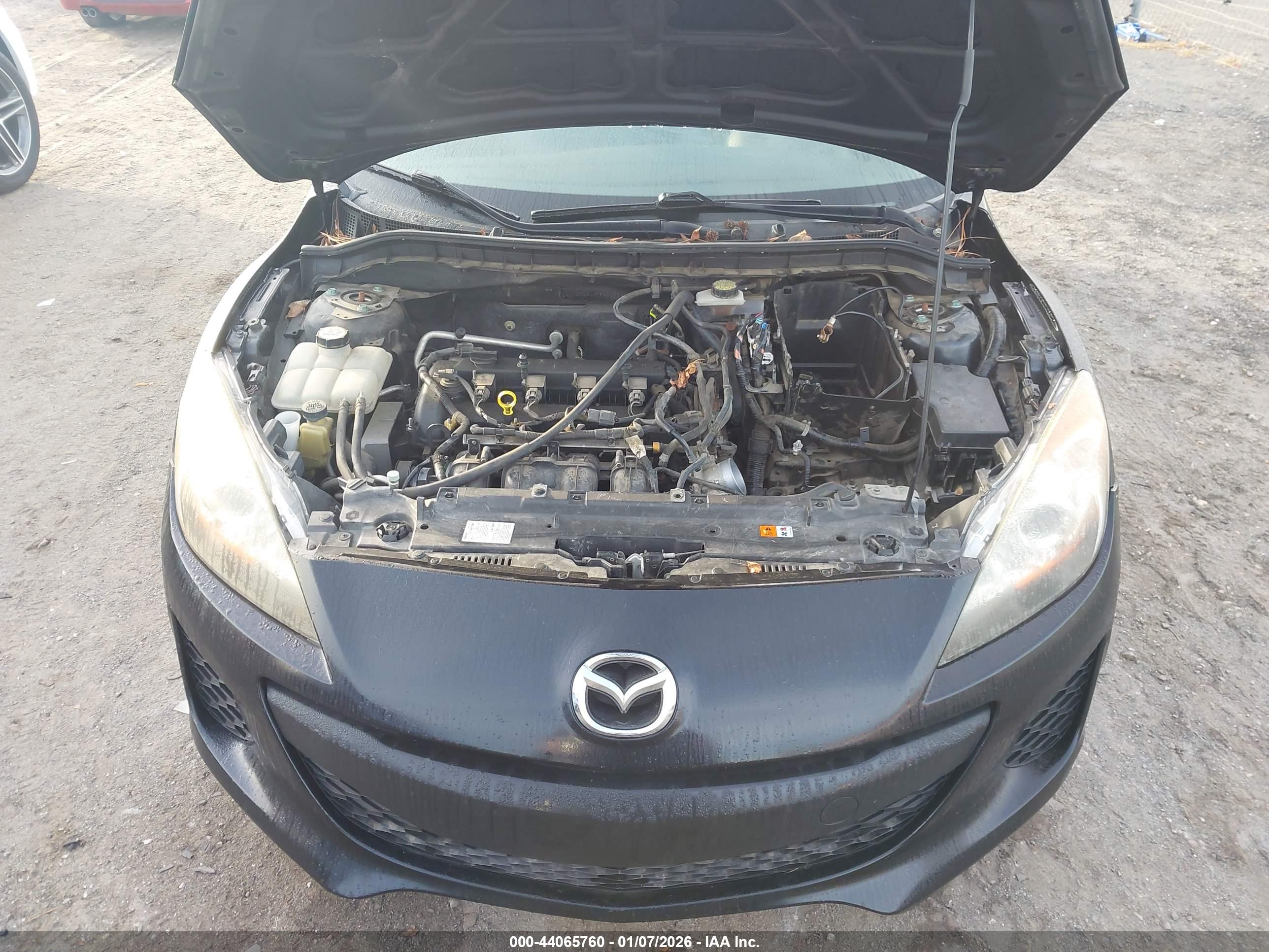 MAZDA MAZDA3 image 10