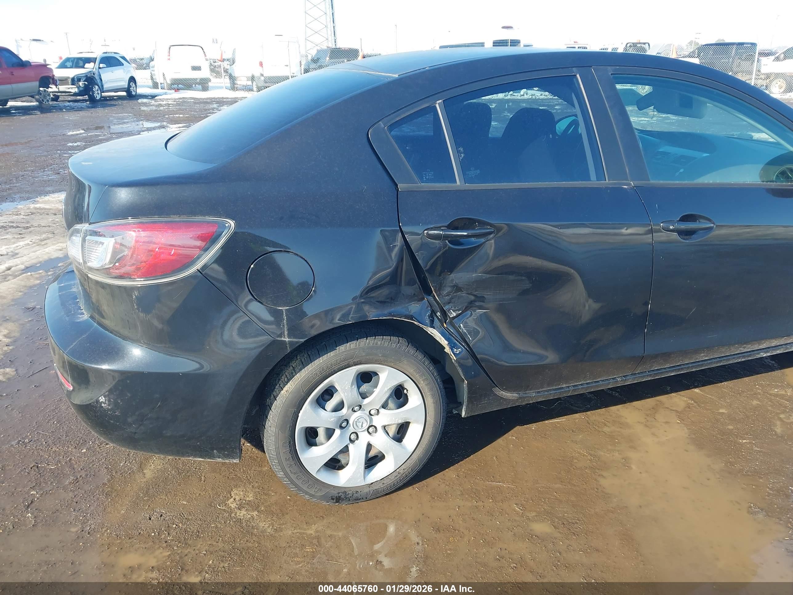 MAZDA MAZDA3 image 6