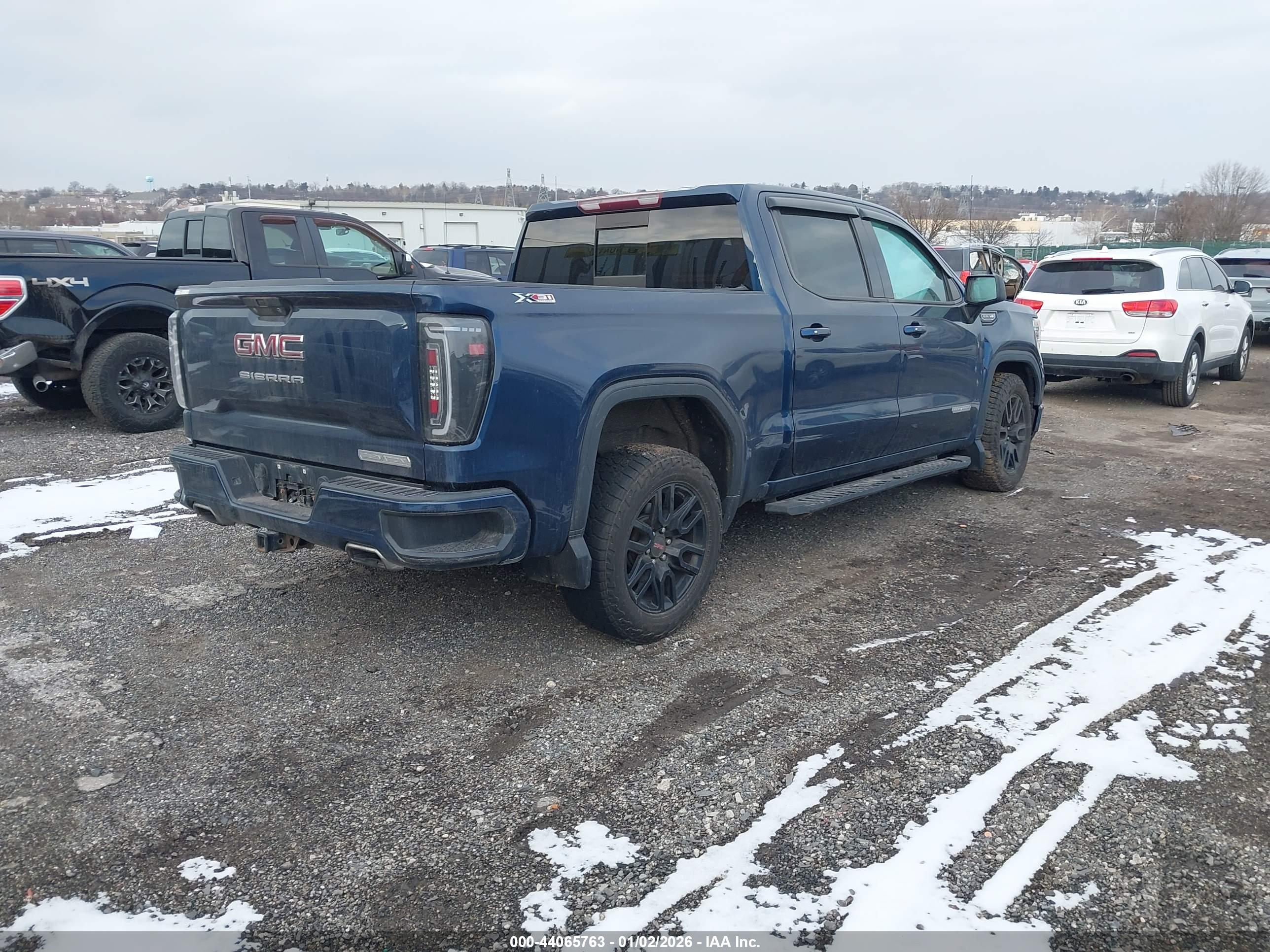 GMC SIERRA image 4