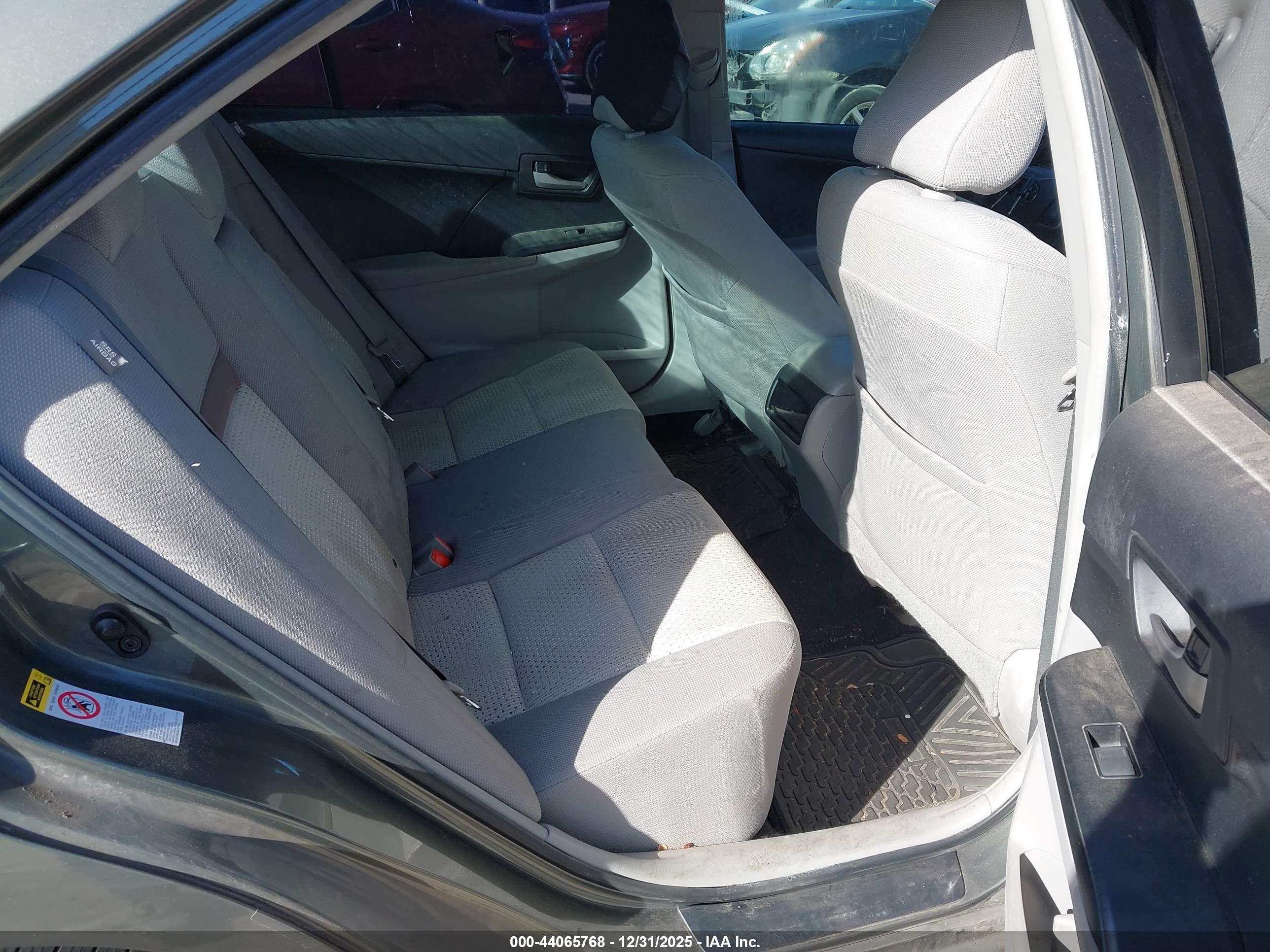 TOYOTA CAMRY image 8
