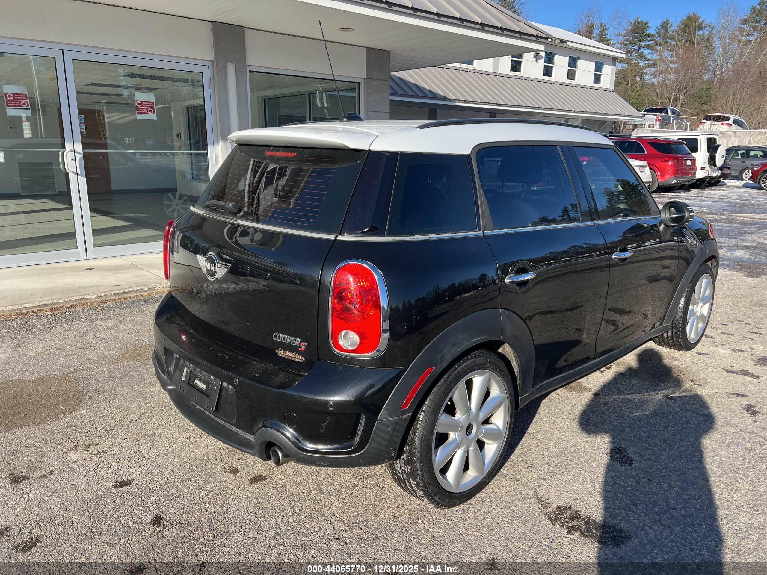 MINI COOPER image 4