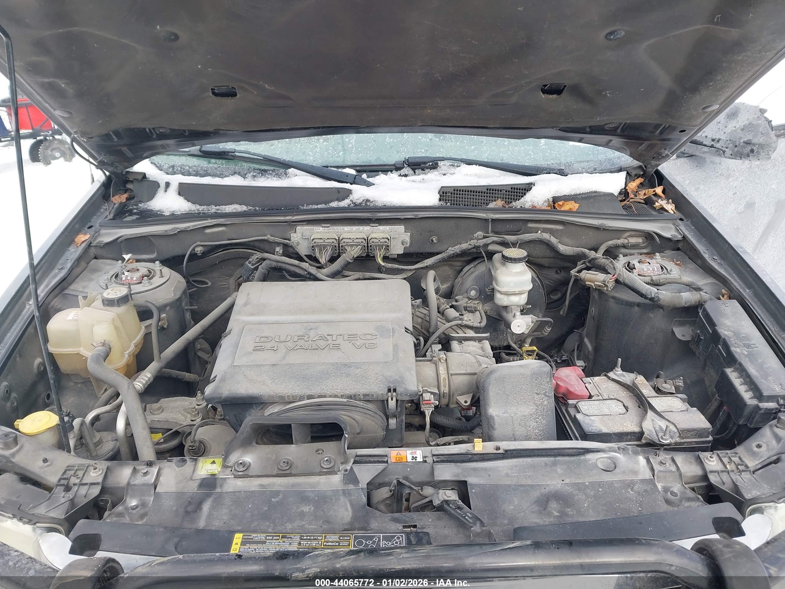 FORD ESCAPE image 10