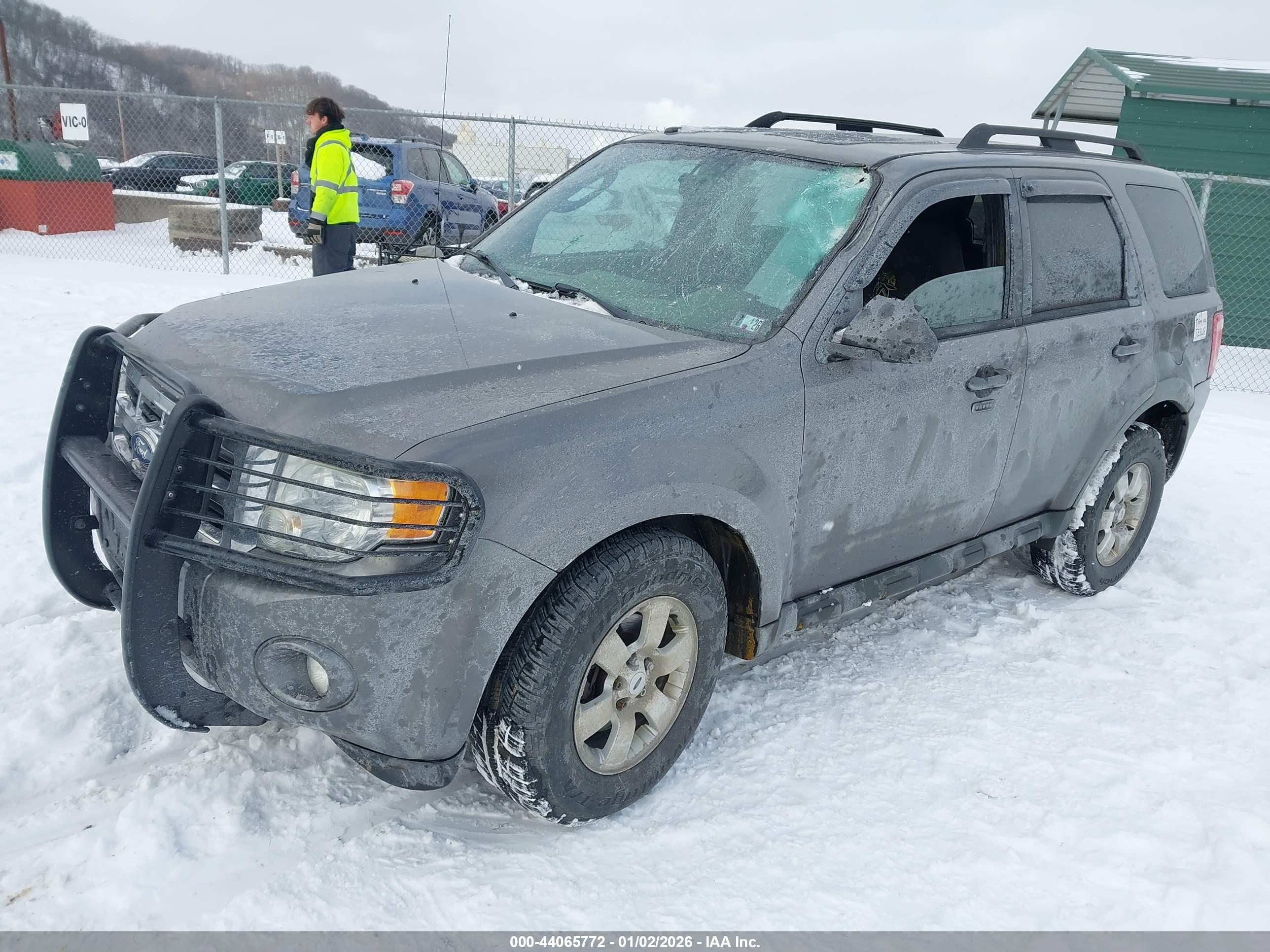 FORD ESCAPE image 2