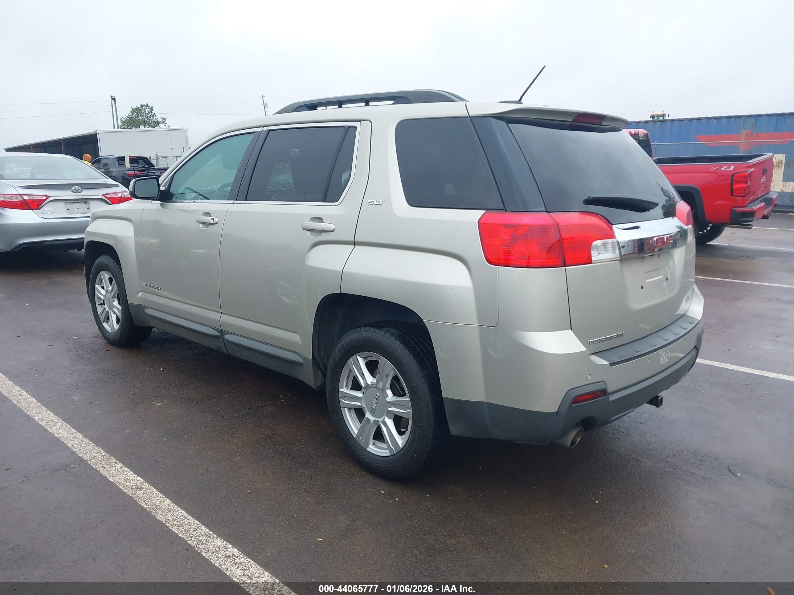 GMC TERRAIN image 3