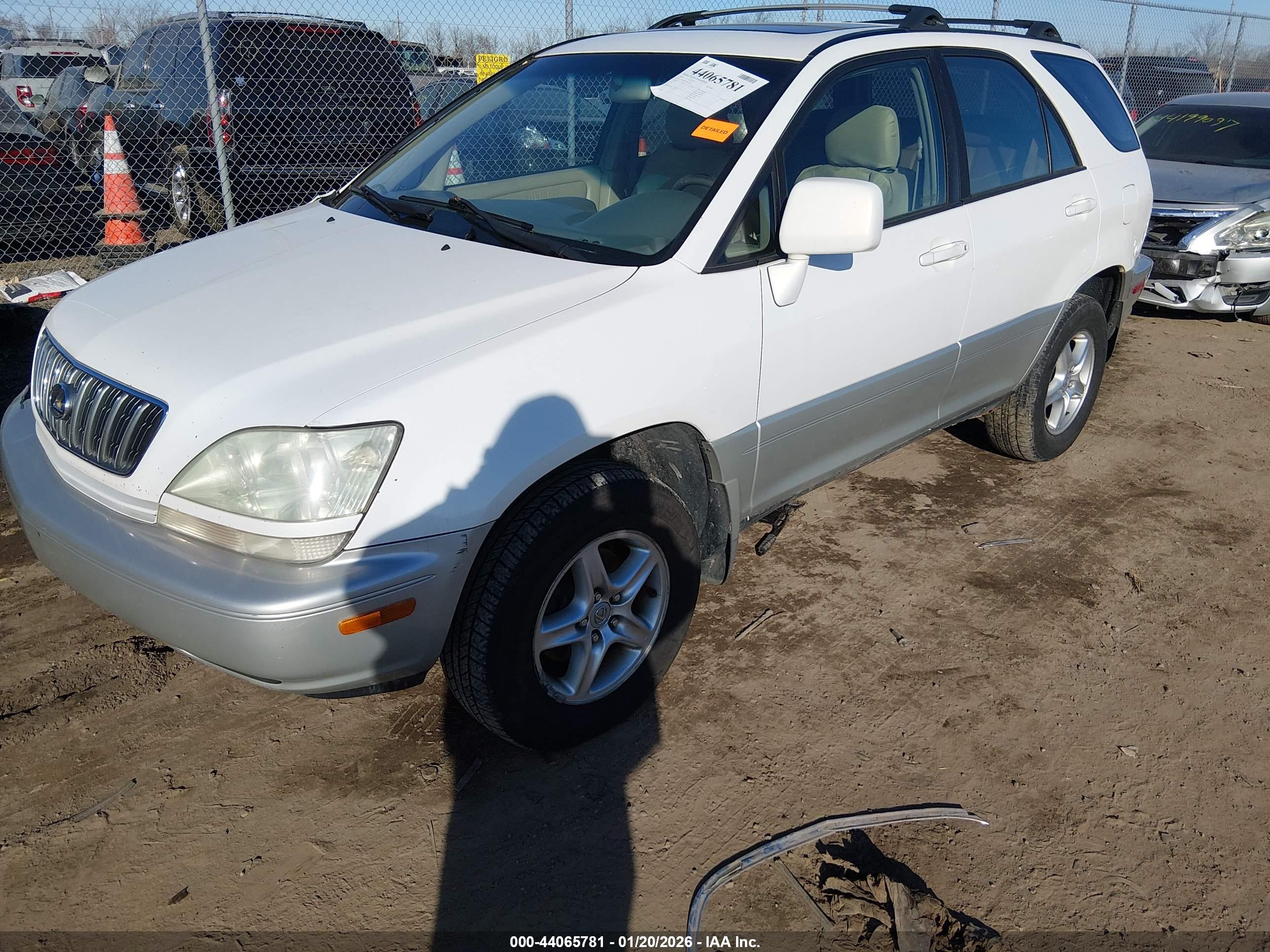LEXUS RX image 2