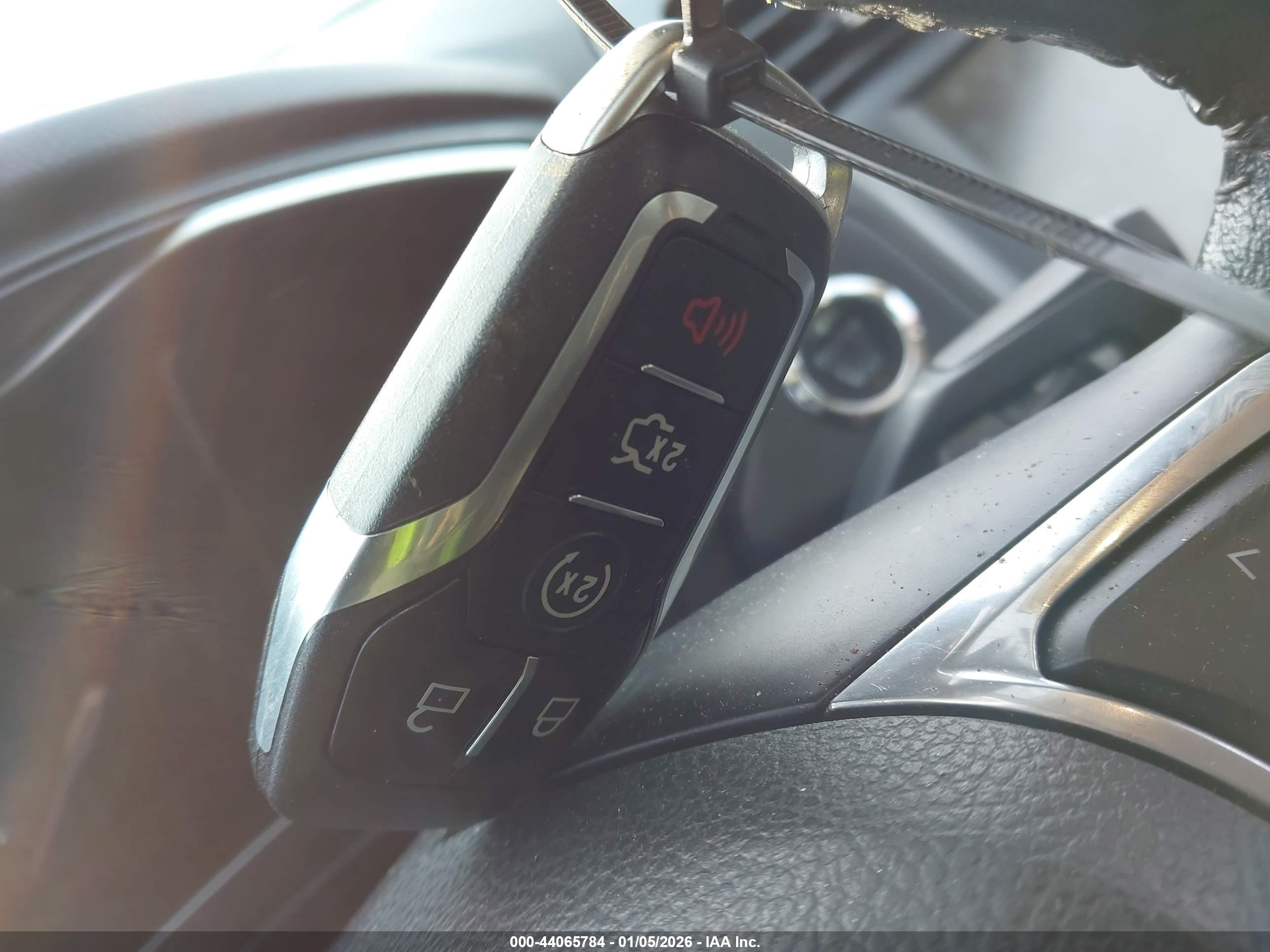 FORD FUSION image 11