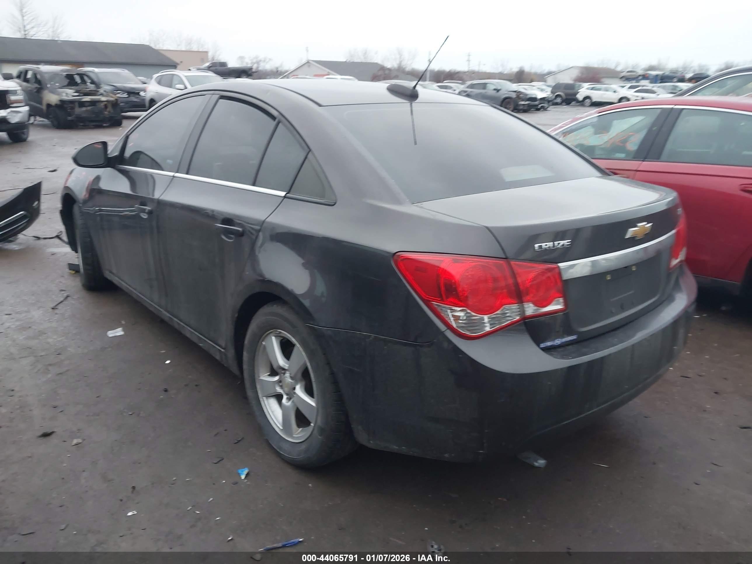 CHEVROLET CRUZE image 3