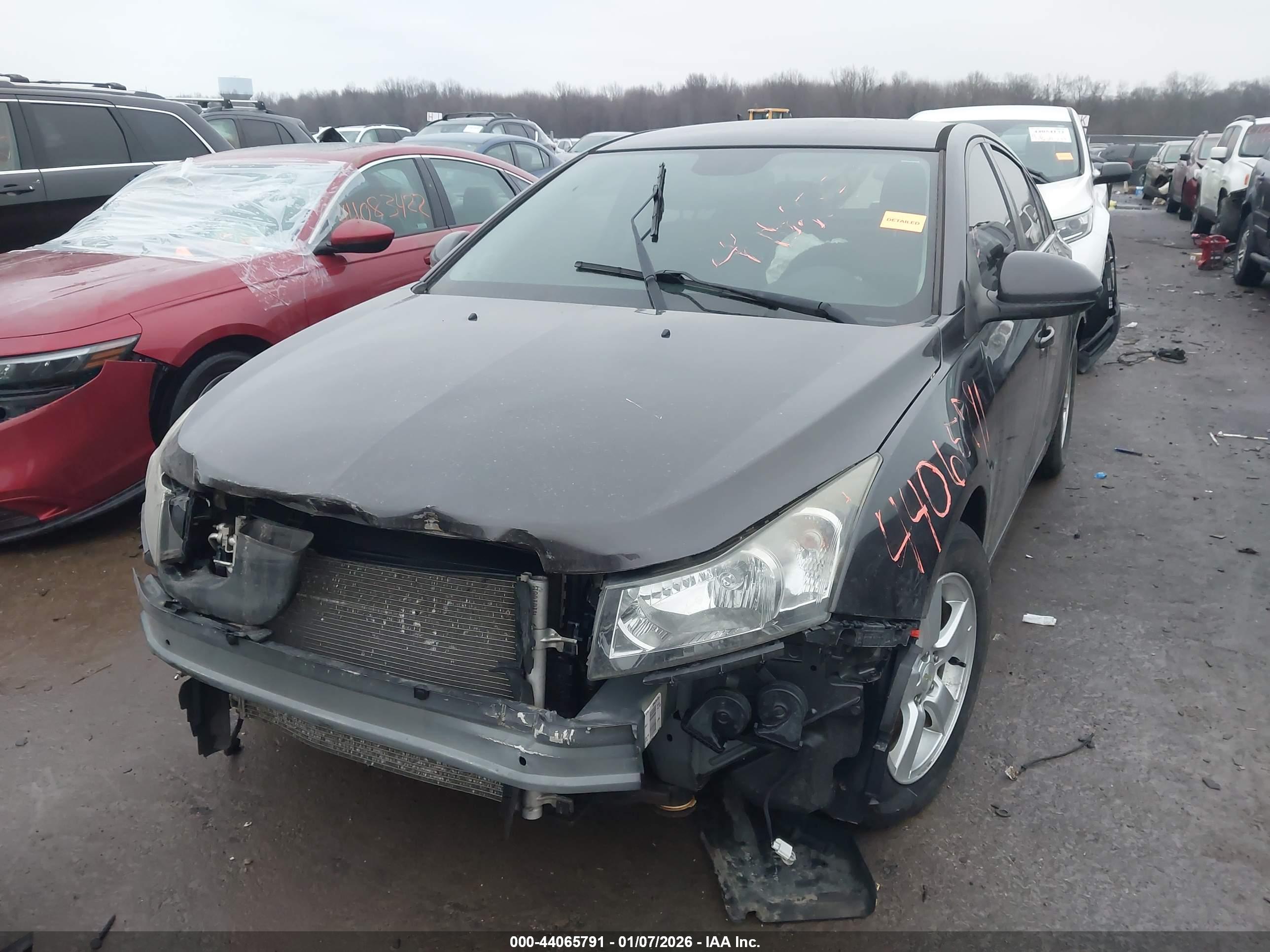 CHEVROLET CRUZE image 6