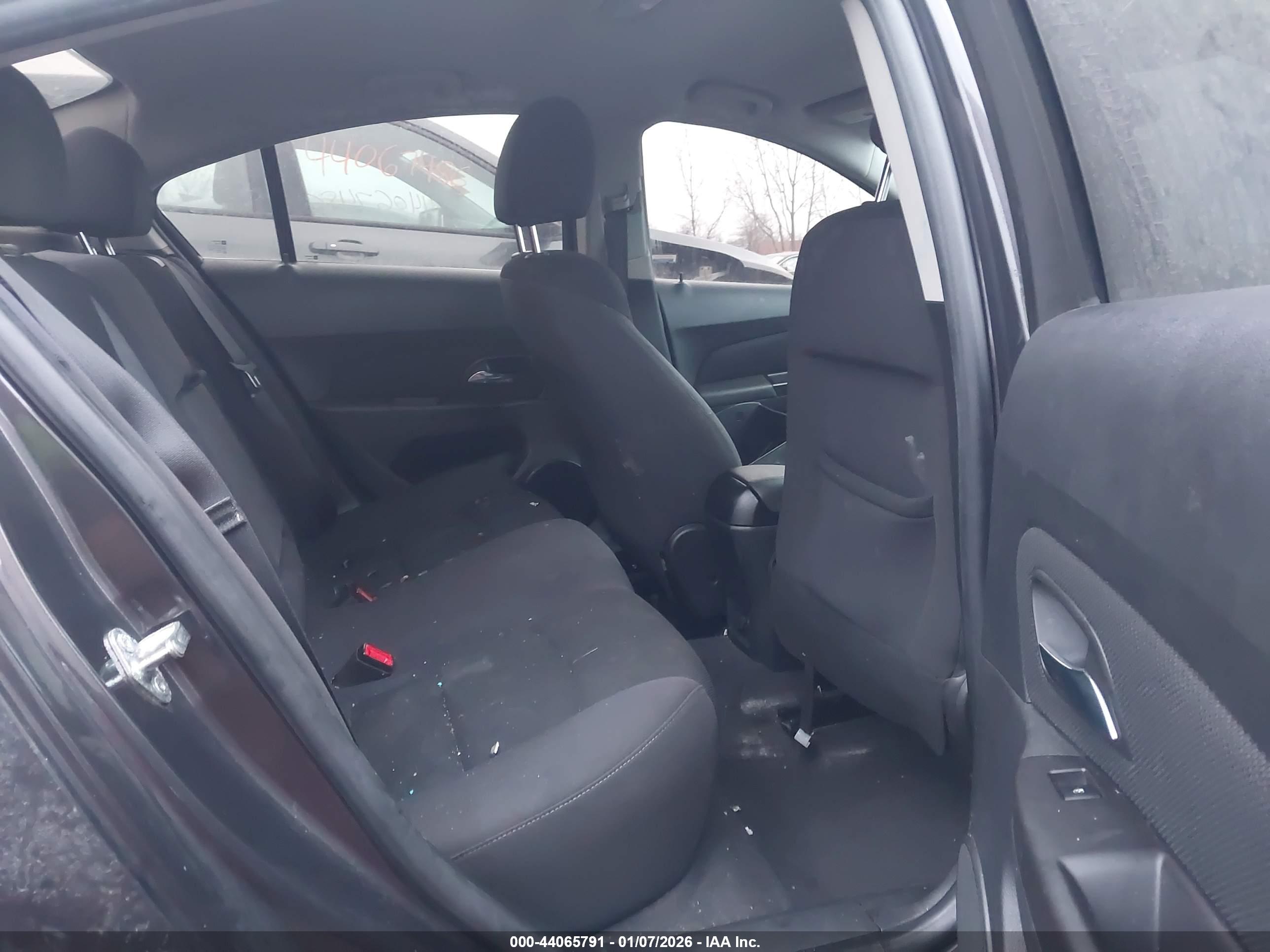 CHEVROLET CRUZE image 8