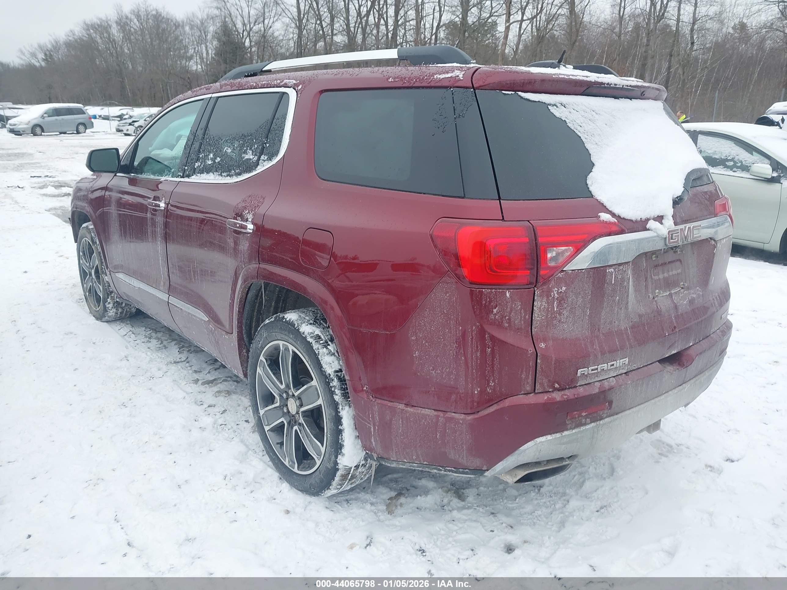 GMC ACADIA image 3