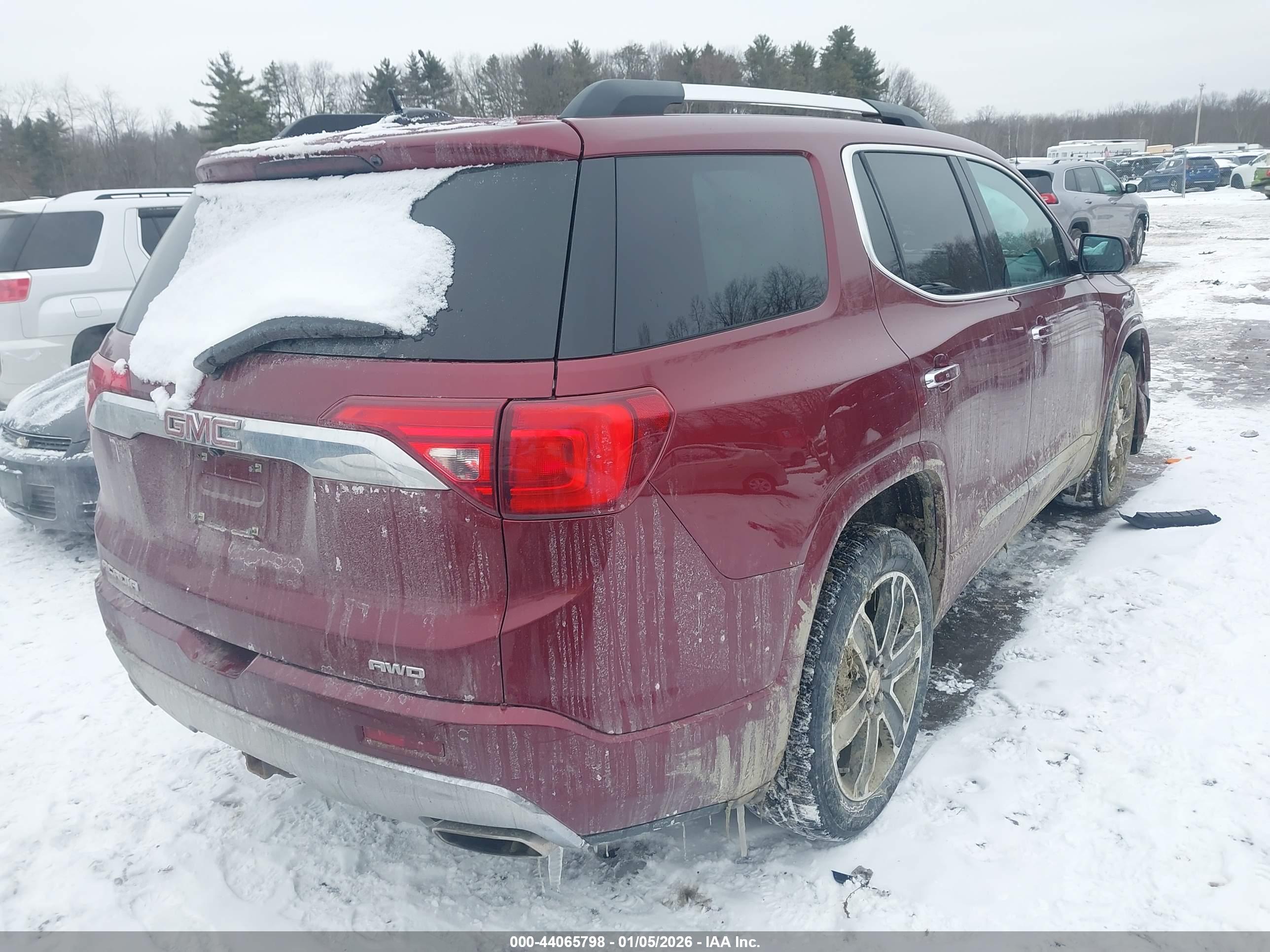 GMC ACADIA image 4