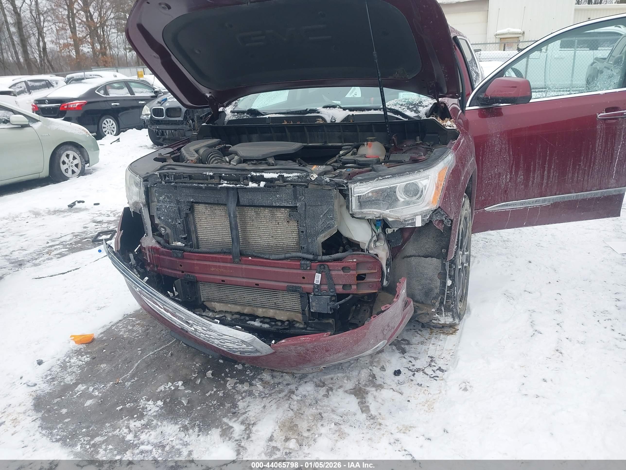 GMC ACADIA image 6